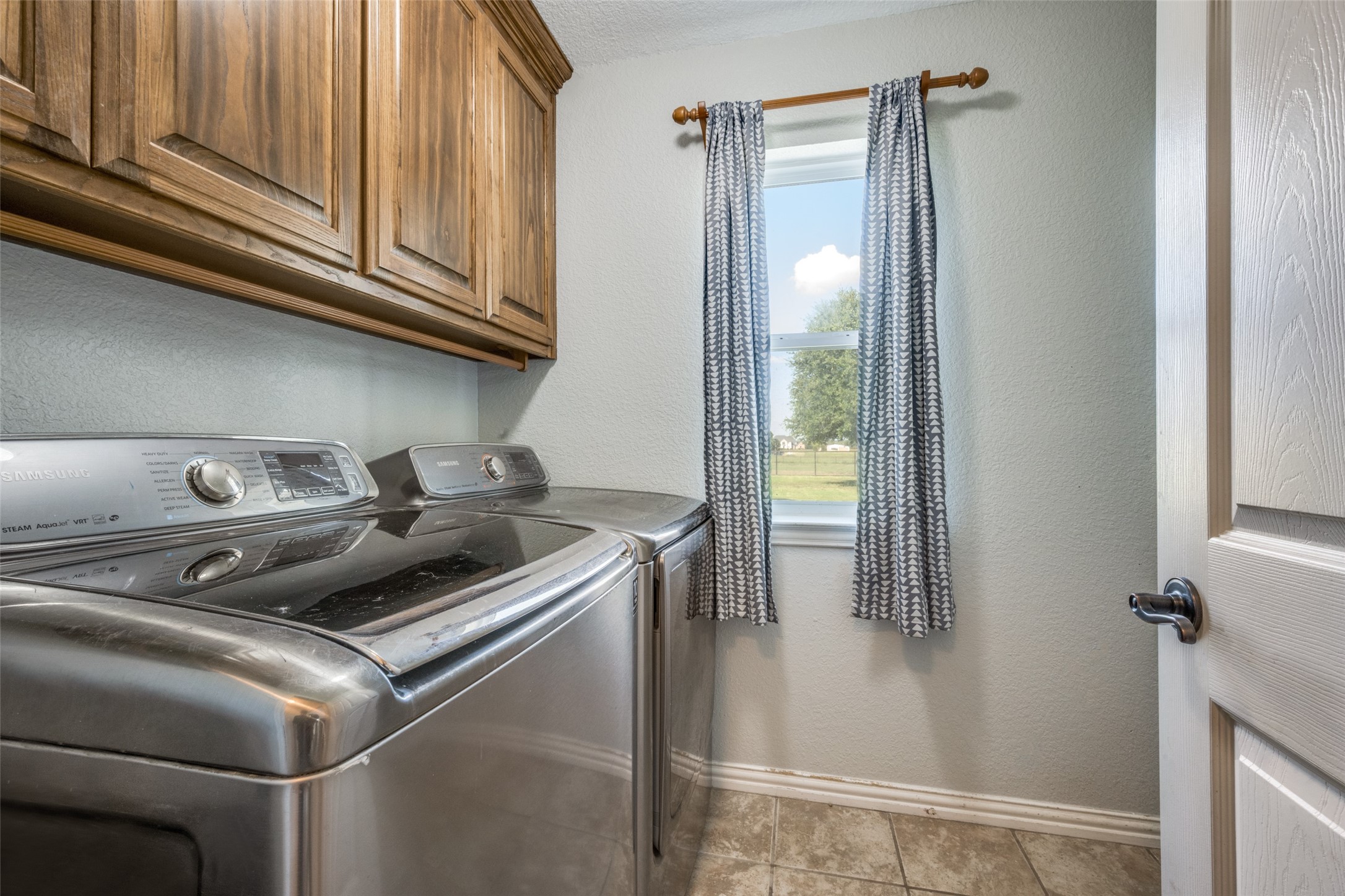6221 Deer Run Road, Sanger, TX, 76266