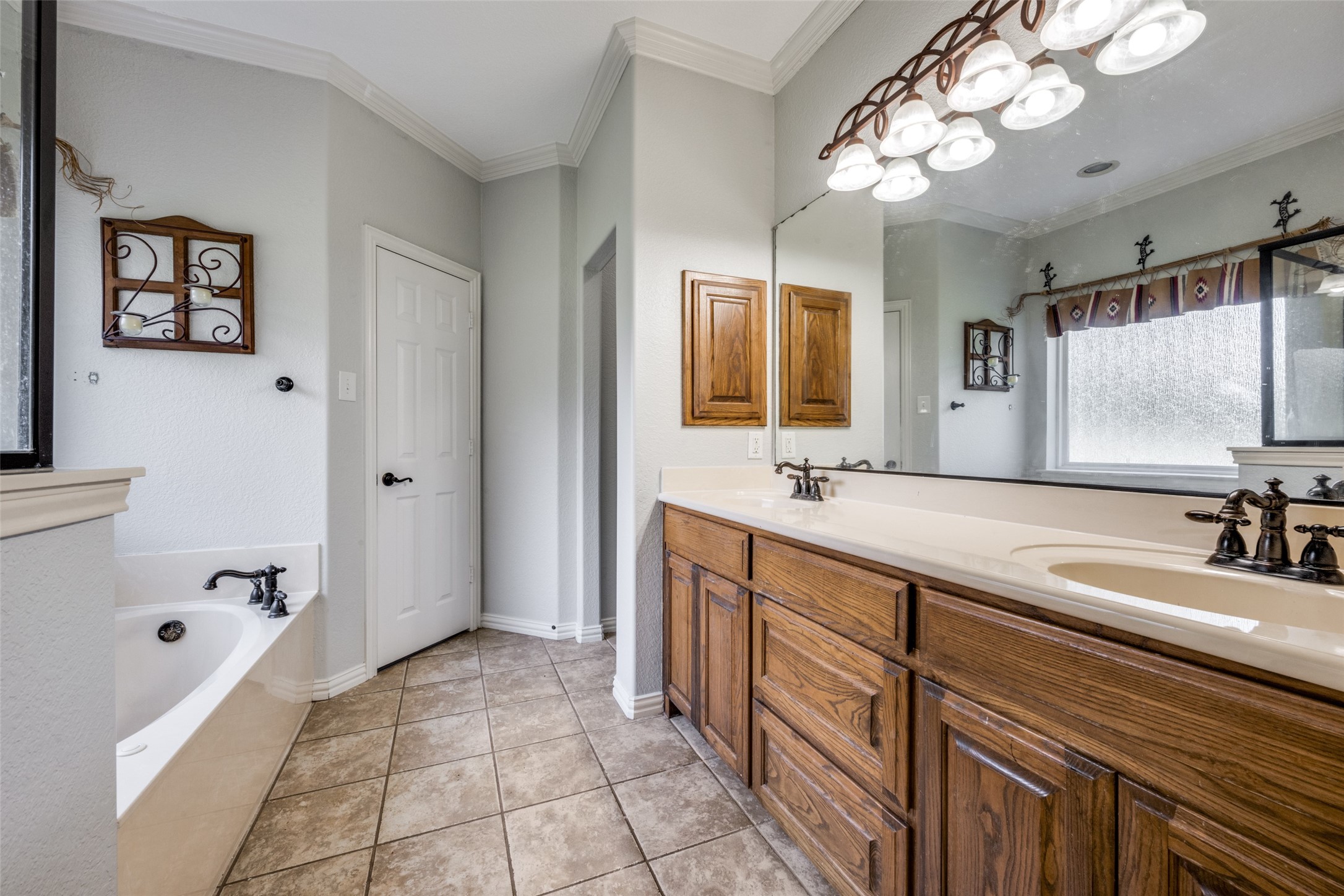 6221 Deer Run Road, Sanger, TX, 76266