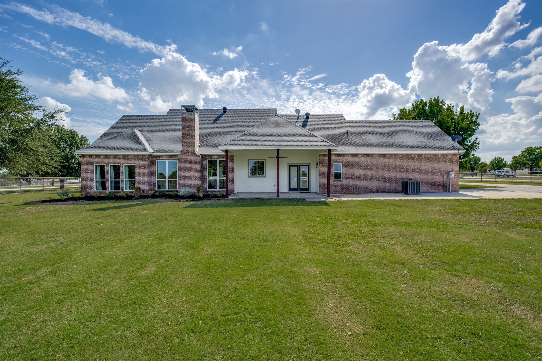 6221 Deer Run Road, Sanger, TX, 76266