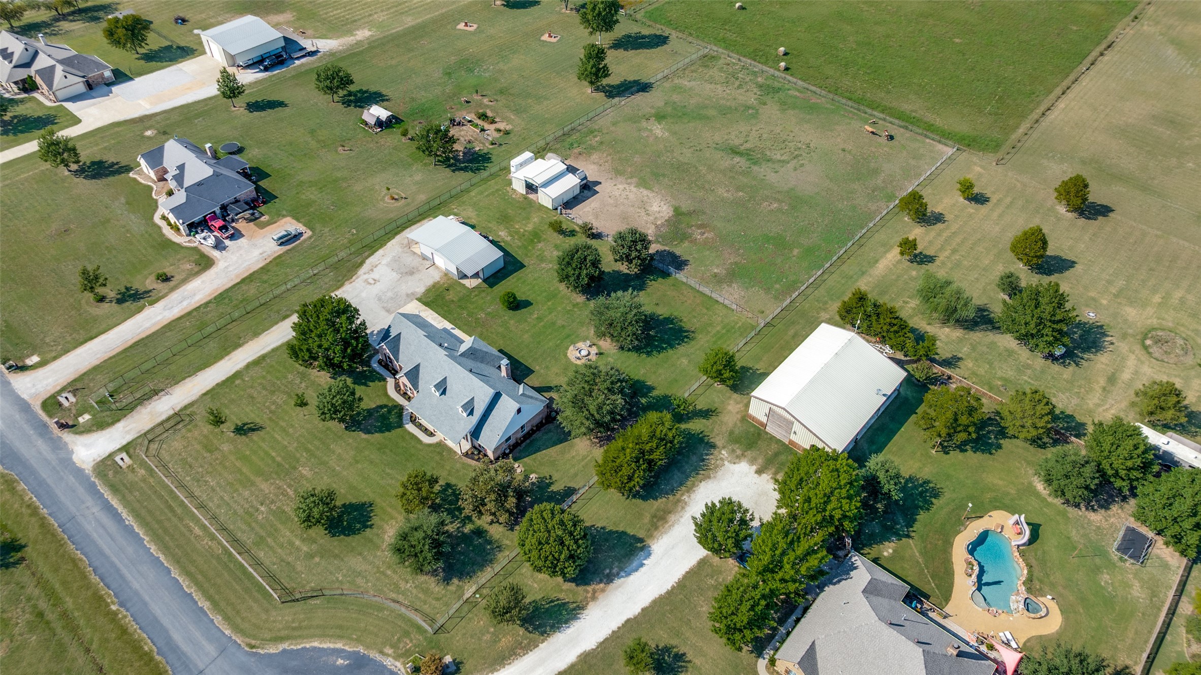 6221 Deer Run Road, Sanger, TX, 76266