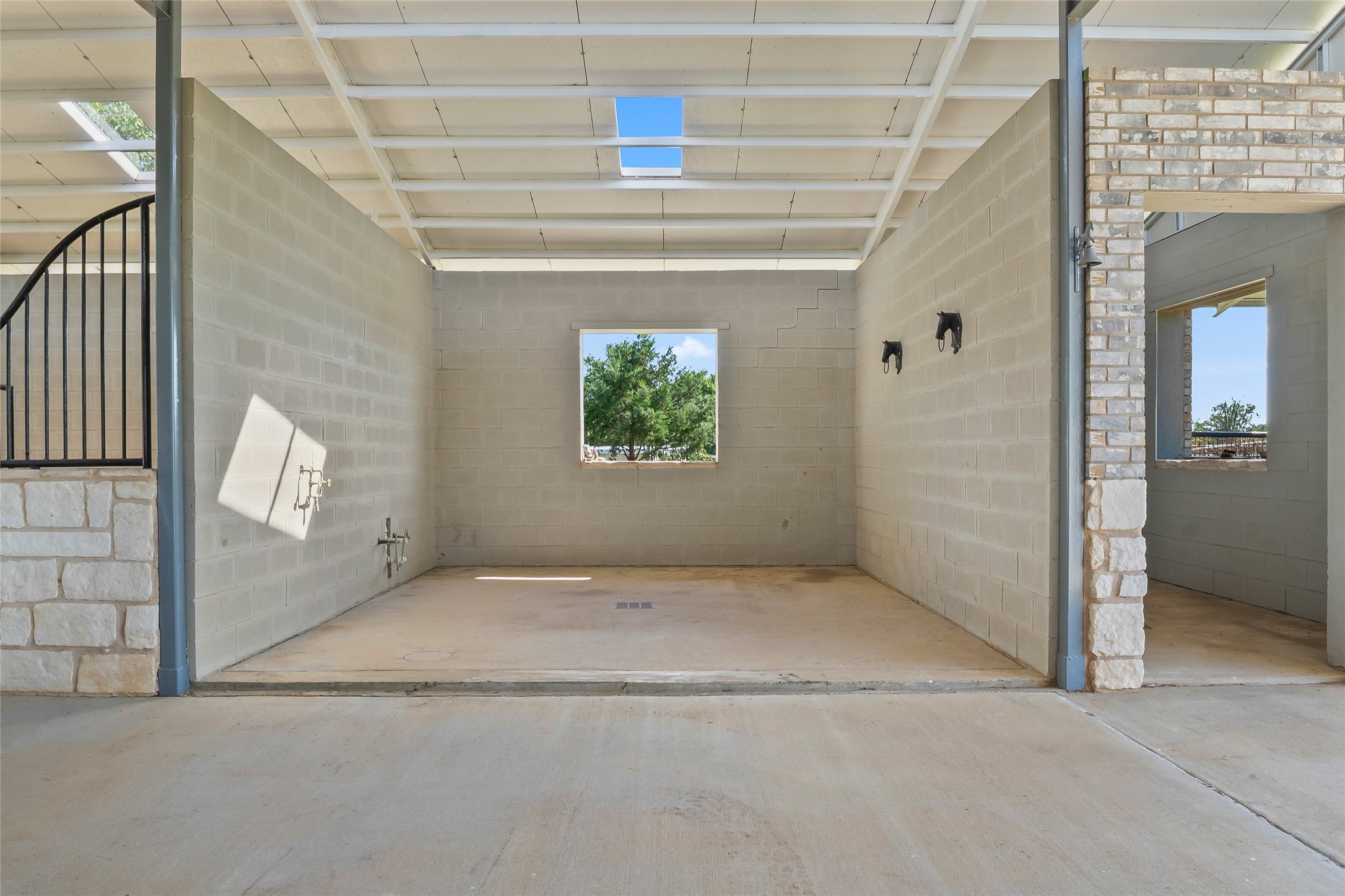 1082 Post Oak Road, Copper Canyon, TX, 76226
