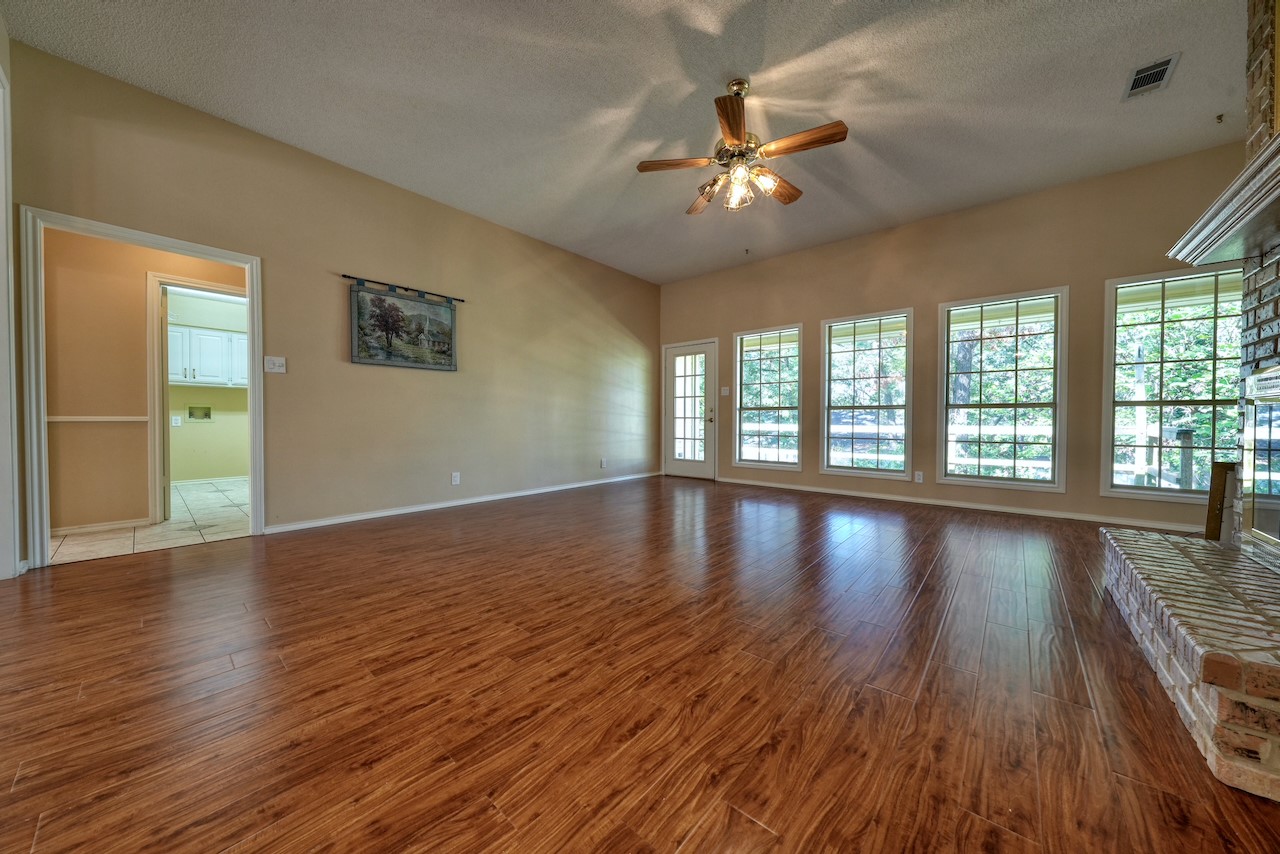 532 Woodside Drive, Hideaway, TX, 75771
