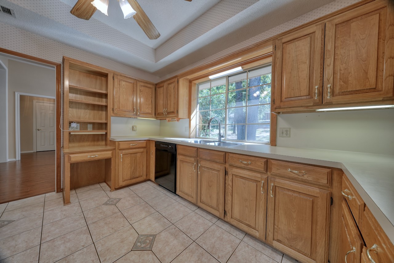 532 Woodside Drive, Hideaway, TX, 75771