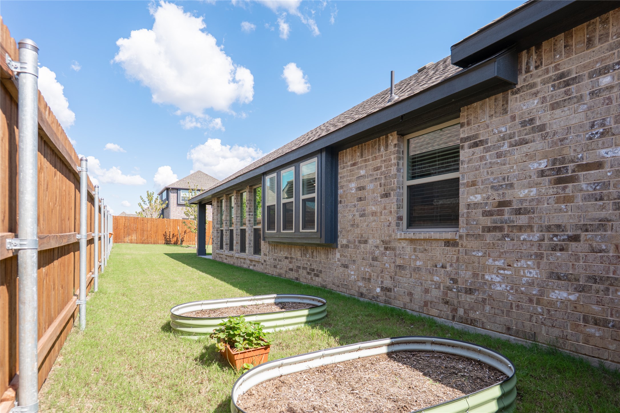 297 Sparkling Springs Drive, Waxahachie, TX, 75165