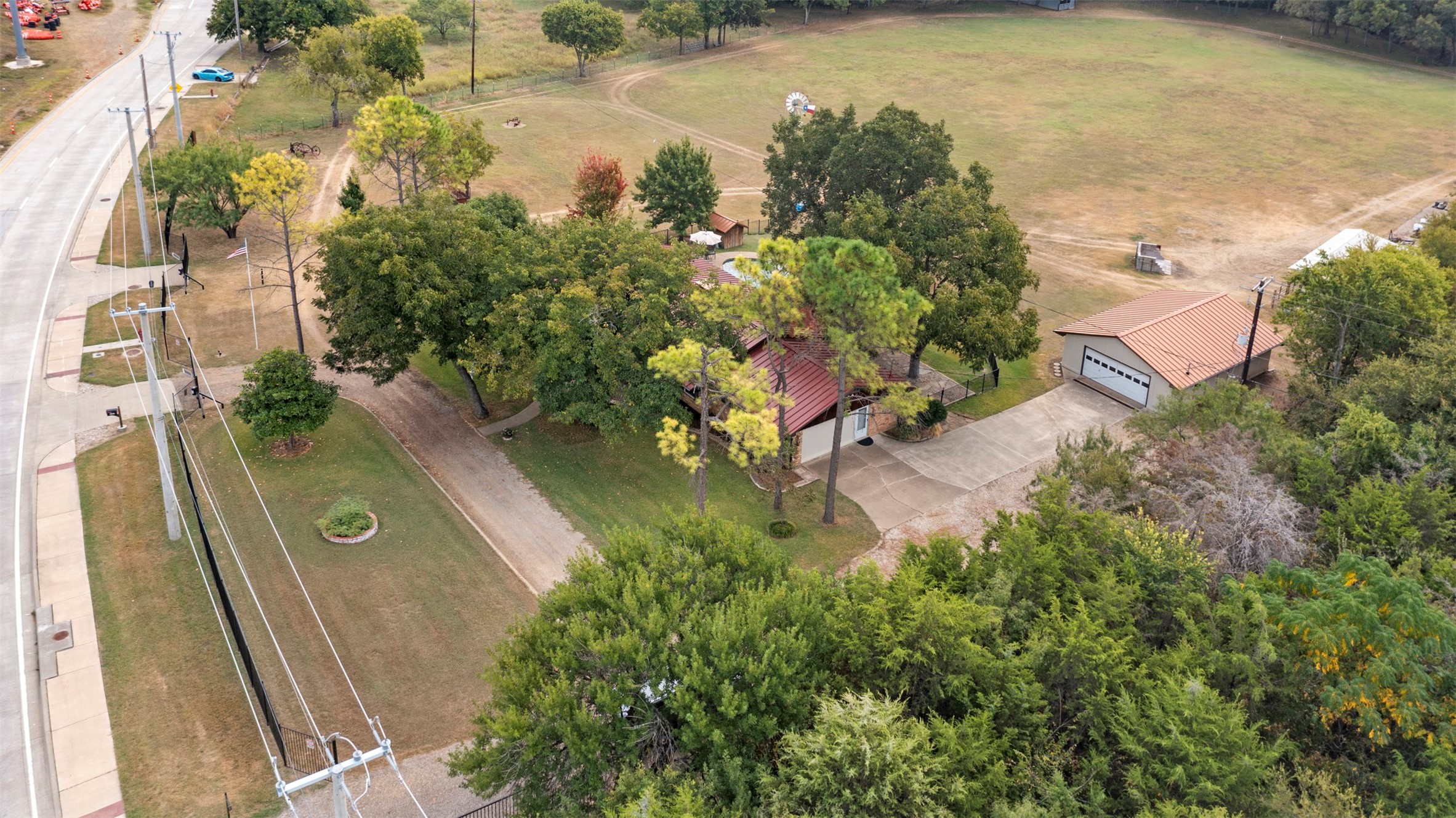 Property photo 01 of 1009 W Interstate20 Grand, Prairie, TX 75052 | MLS #21080949