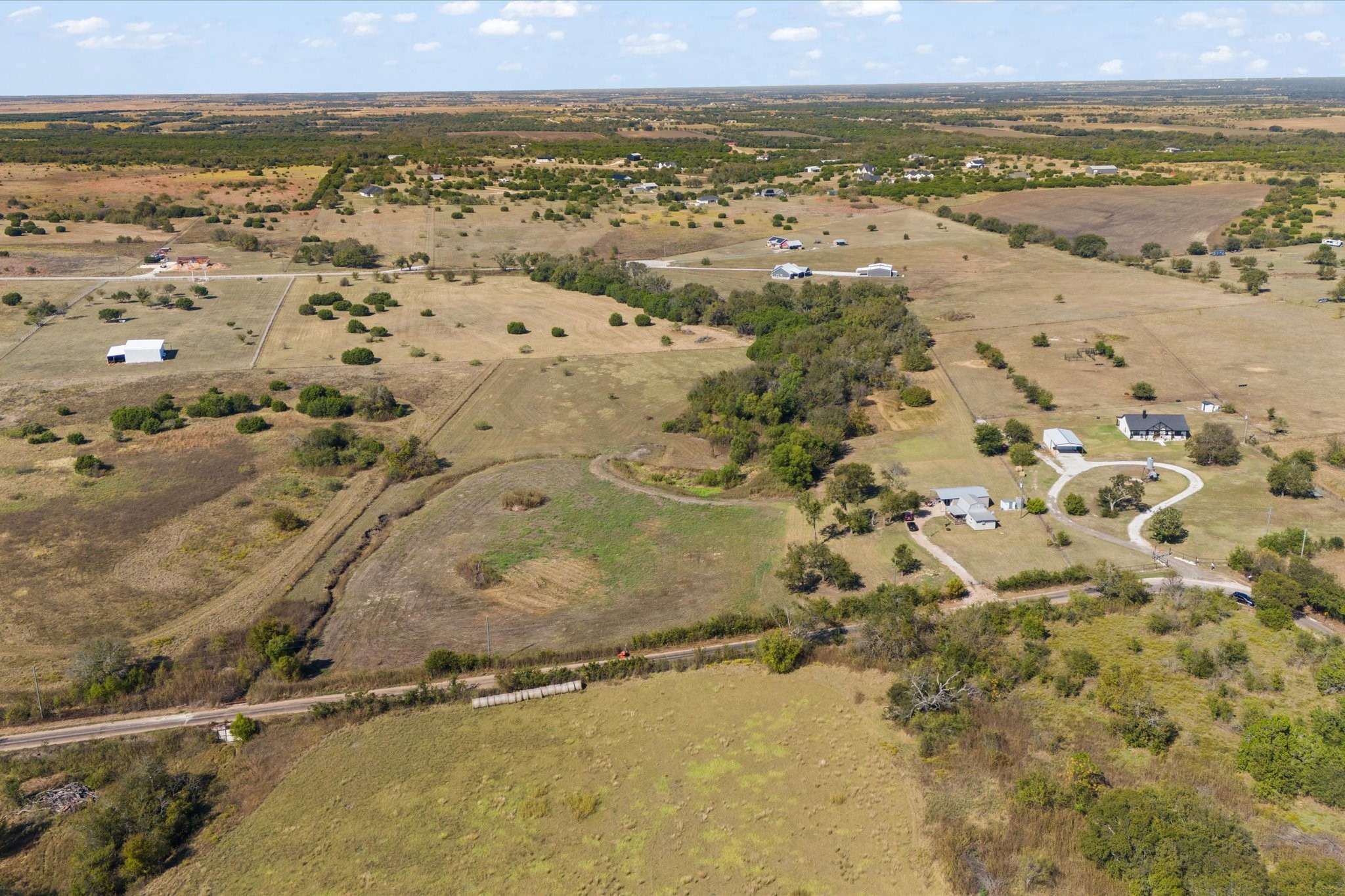 Property photo 04 of 224 Hcr 1114, Blum, TX 76627 | MLS #21081091