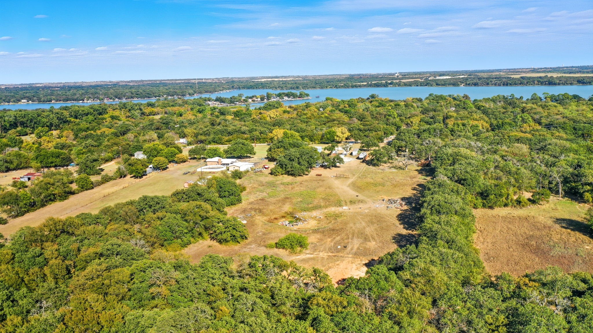 Property photo 02 of 14095 Liberty School Road, Azle, TX 76020 | MLS #21082254