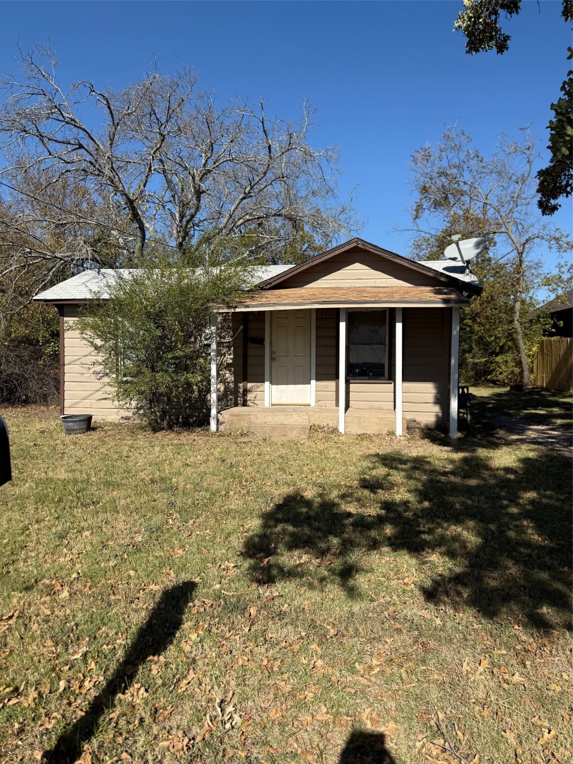 Property photo 01 of 1711 W Groesbeck Street, Stephenville, TX 76401 | MLS #21082999