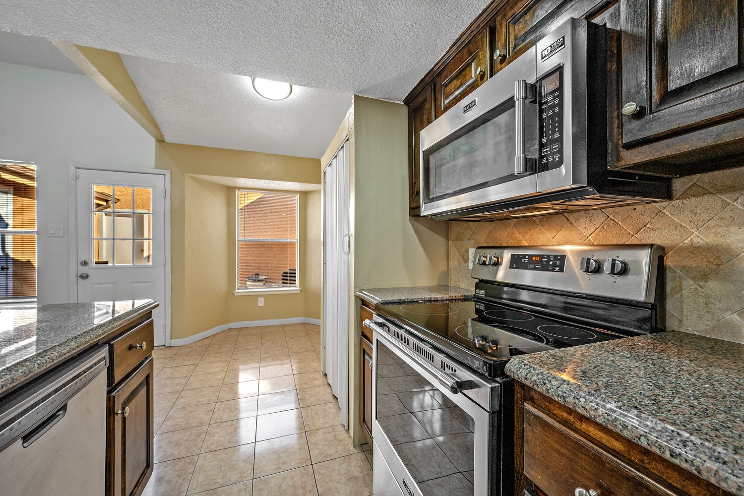 1837 Amber Lane, Carrollton, TX, 75007