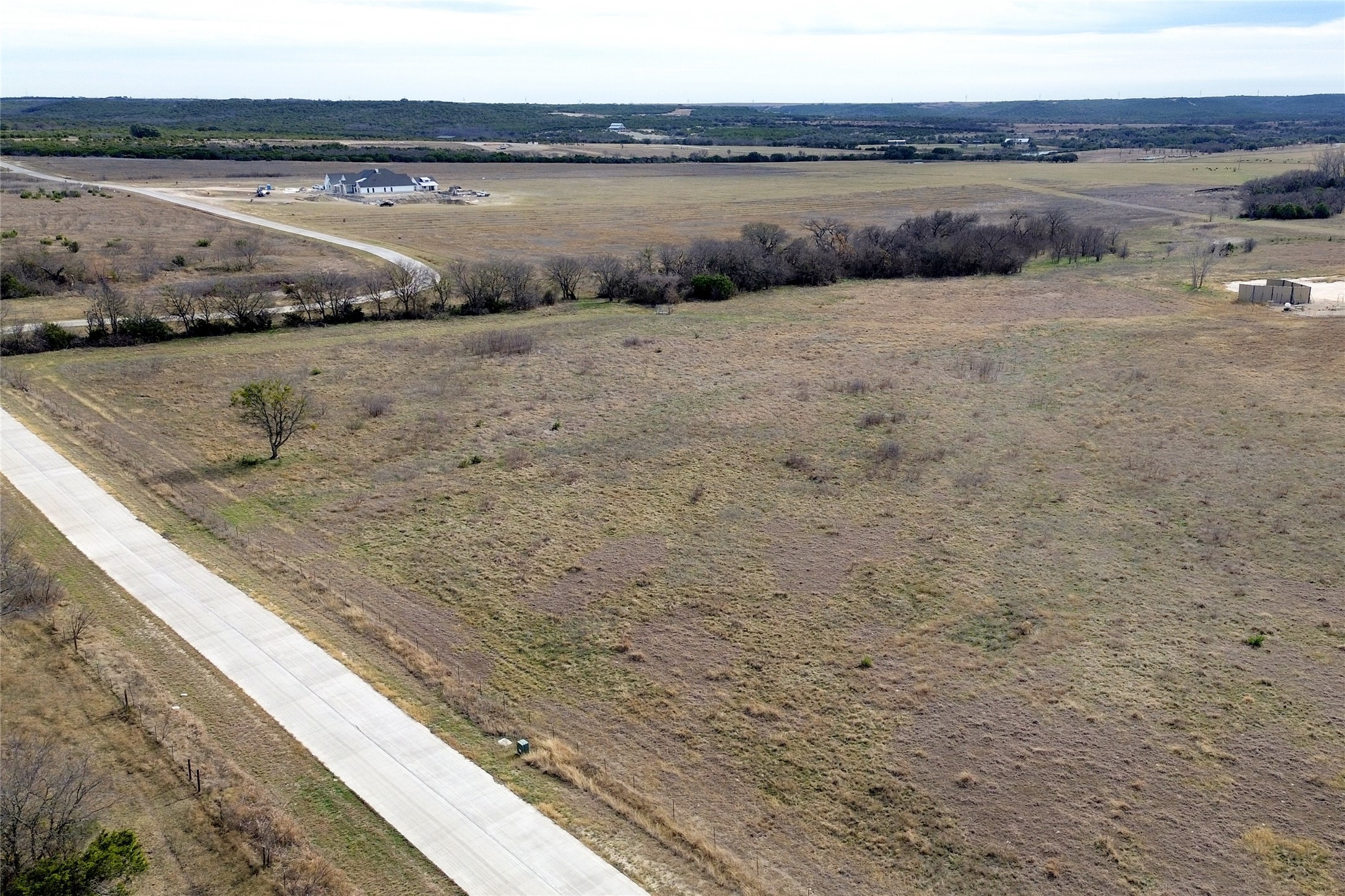 Property photo 02 of 12621 Sue Lane, Godley, TX 76044 | MLS #21084760