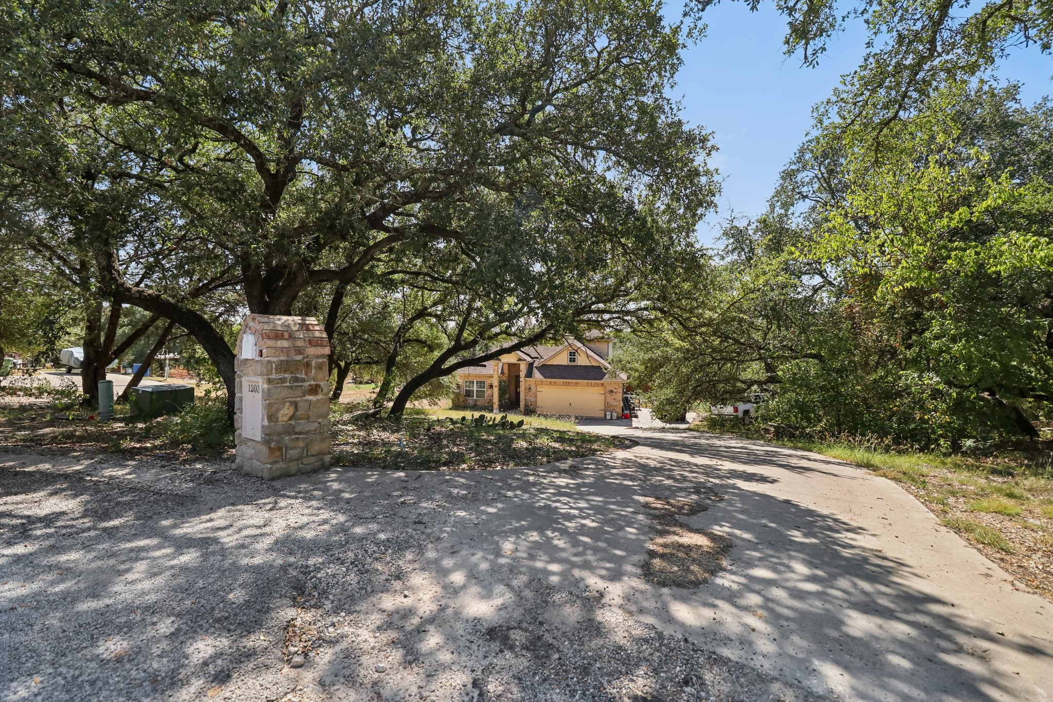 Property photo 01 of 1203 Pala Dura Court, Granbury, TX 76048 | MLS #21084767