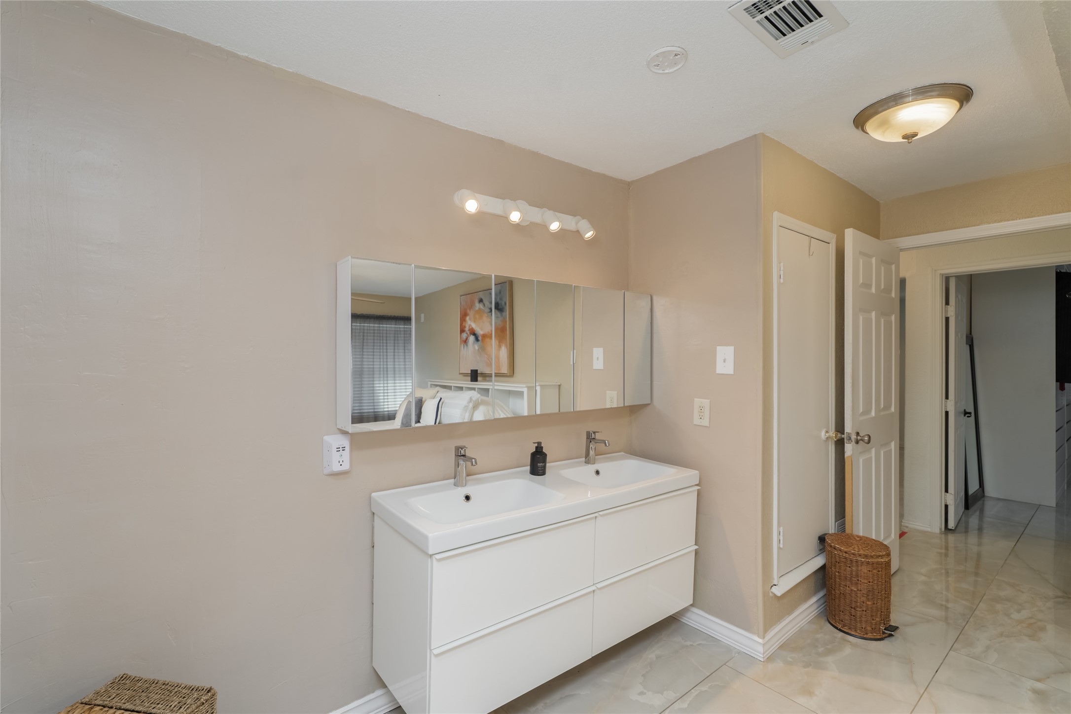 4133 Sherwood Drive, Mesquite, TX, 75150