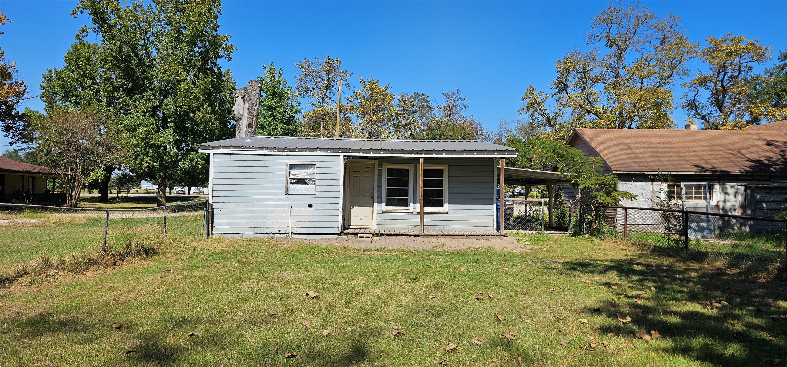 1713 W Frank Street, Grand Saline, TX, 75140