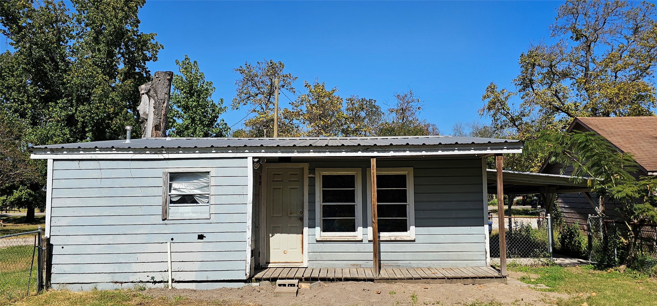 1713 W Frank Street, Grand Saline, TX, 75140
