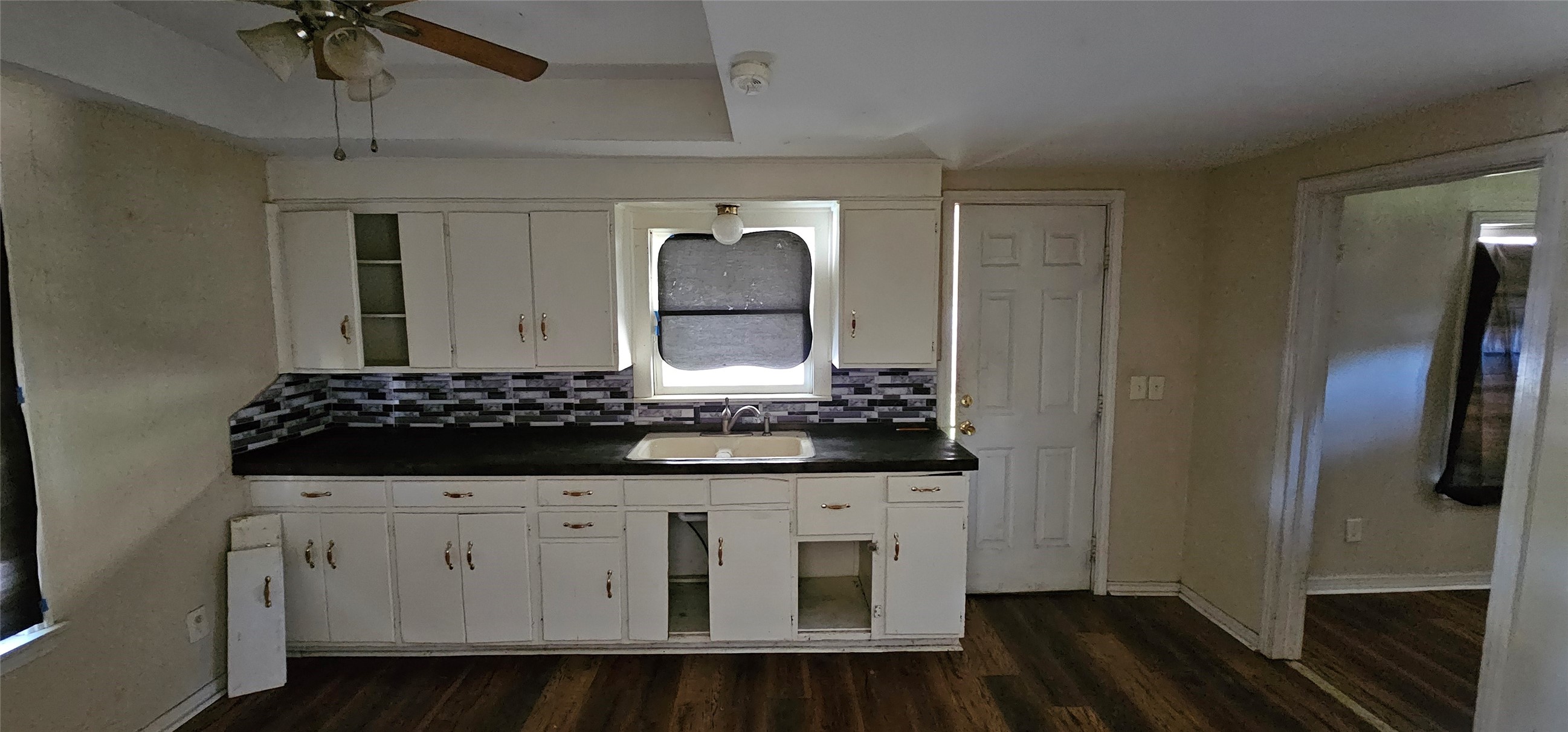 1713 W Frank Street, Grand Saline, TX, 75140