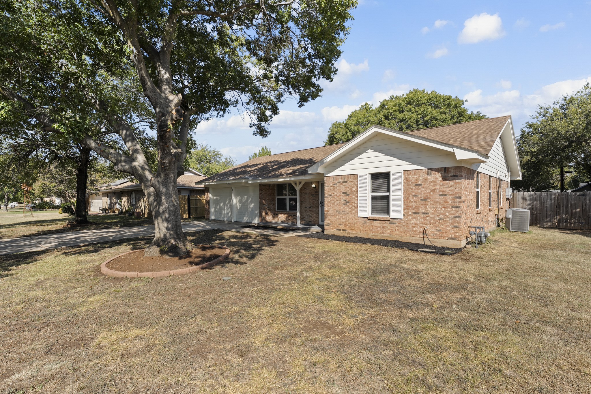 317 E Glendale Street, Crowley, TX, 76036