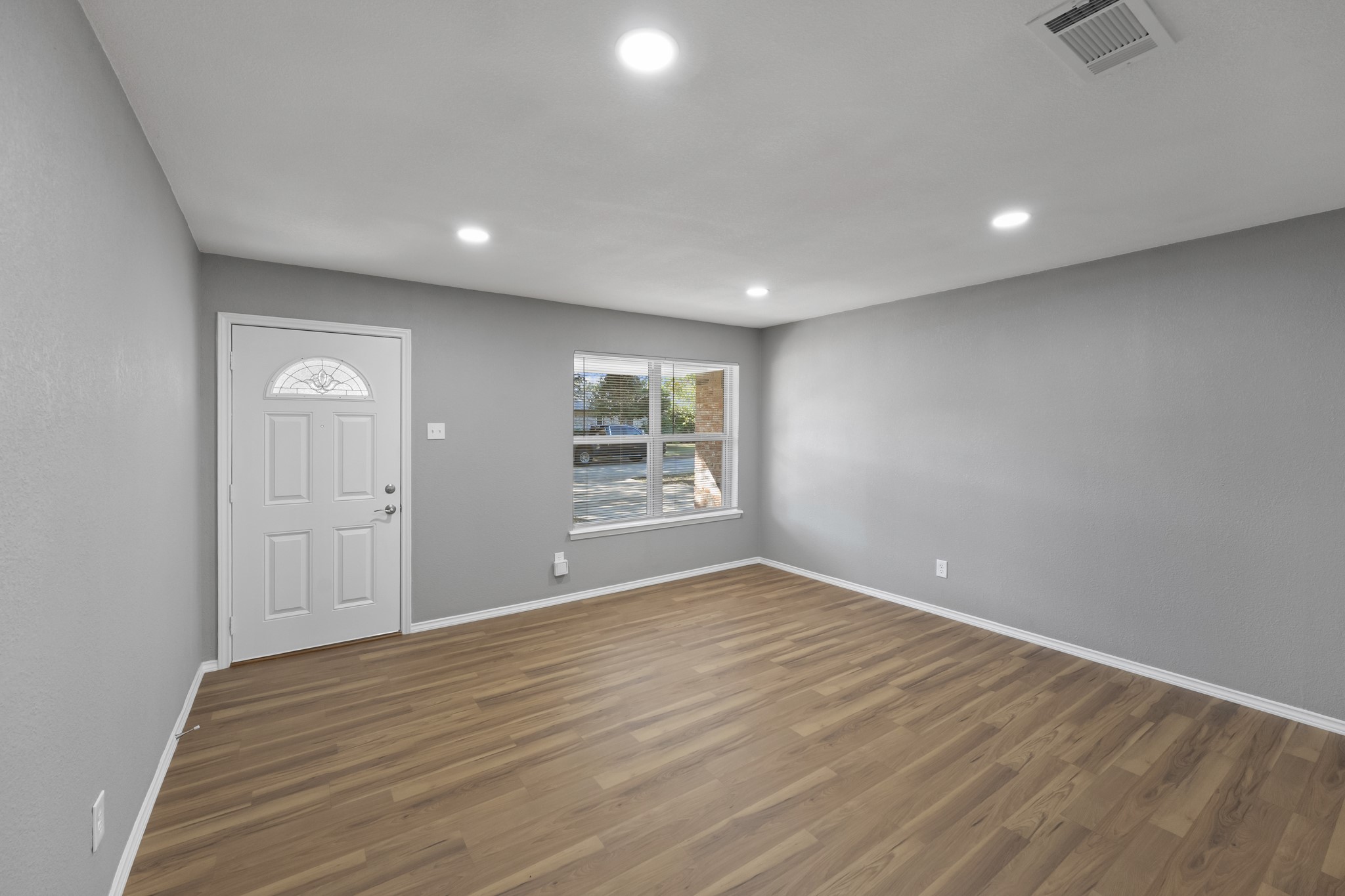 317 E Glendale Street, Crowley, TX, 76036