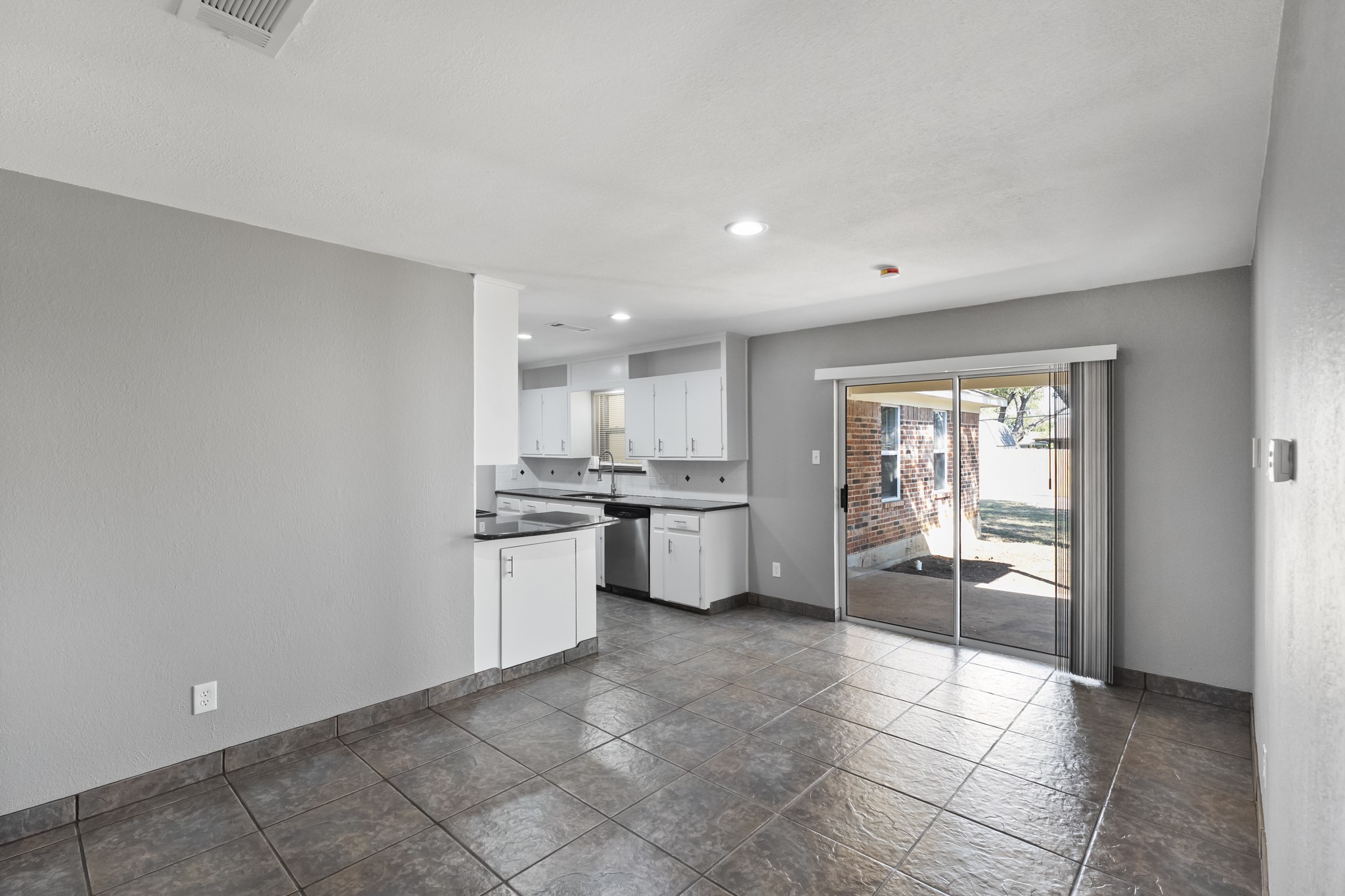 317 E Glendale Street, Crowley, TX, 76036