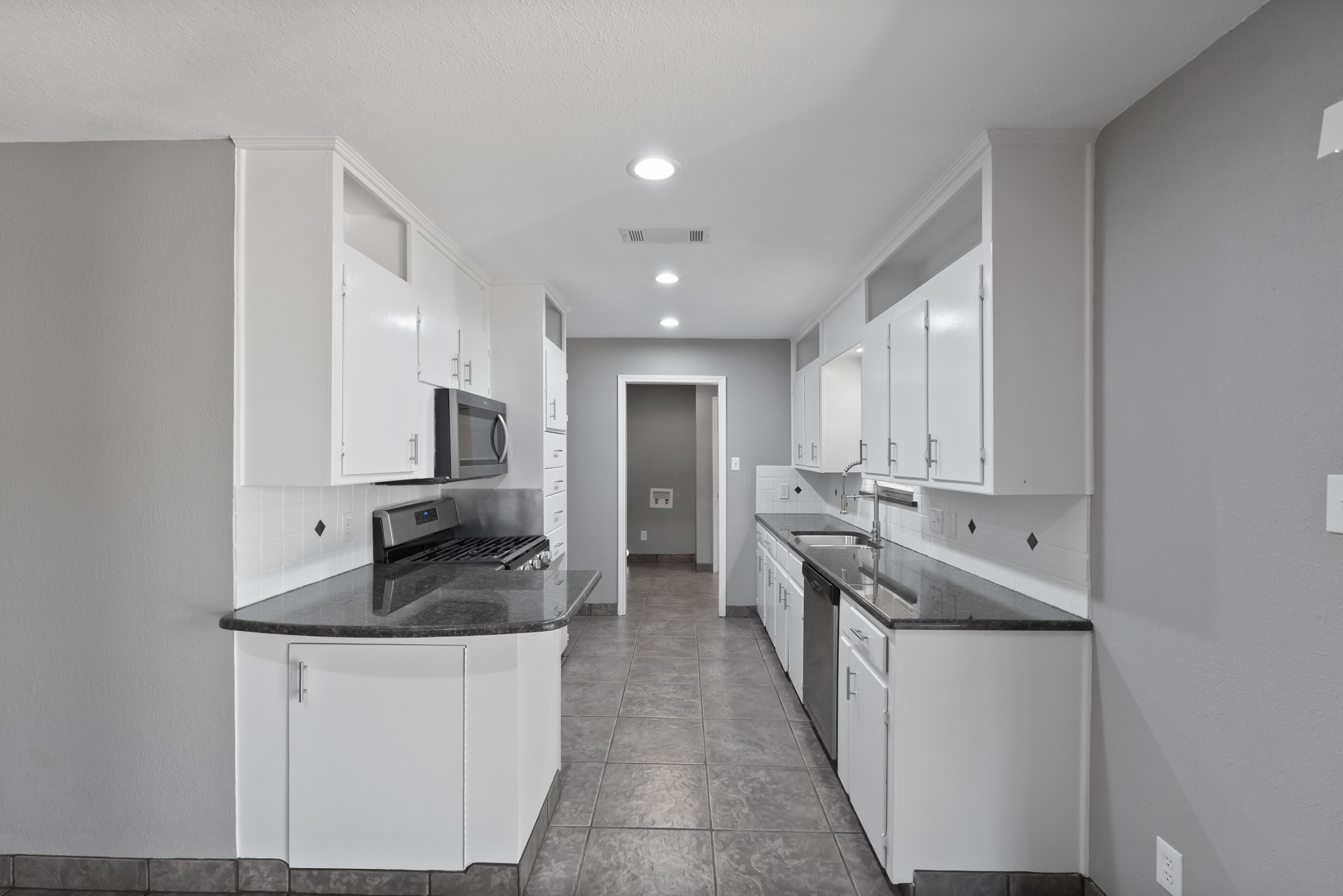 317 E Glendale Street, Crowley, TX, 76036
