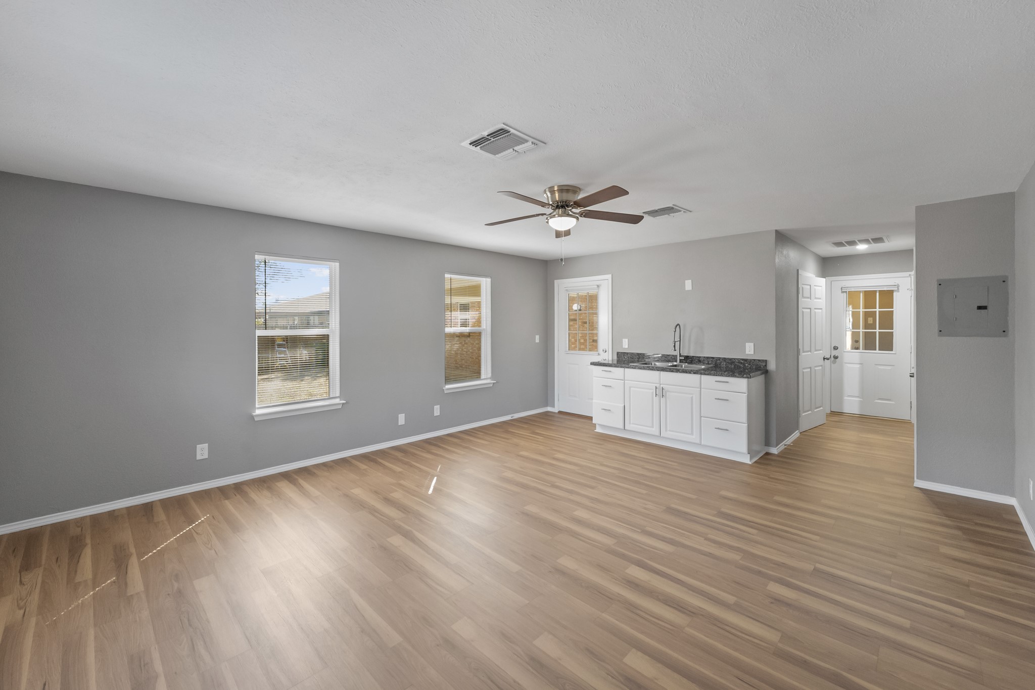 317 E Glendale Street, Crowley, TX, 76036