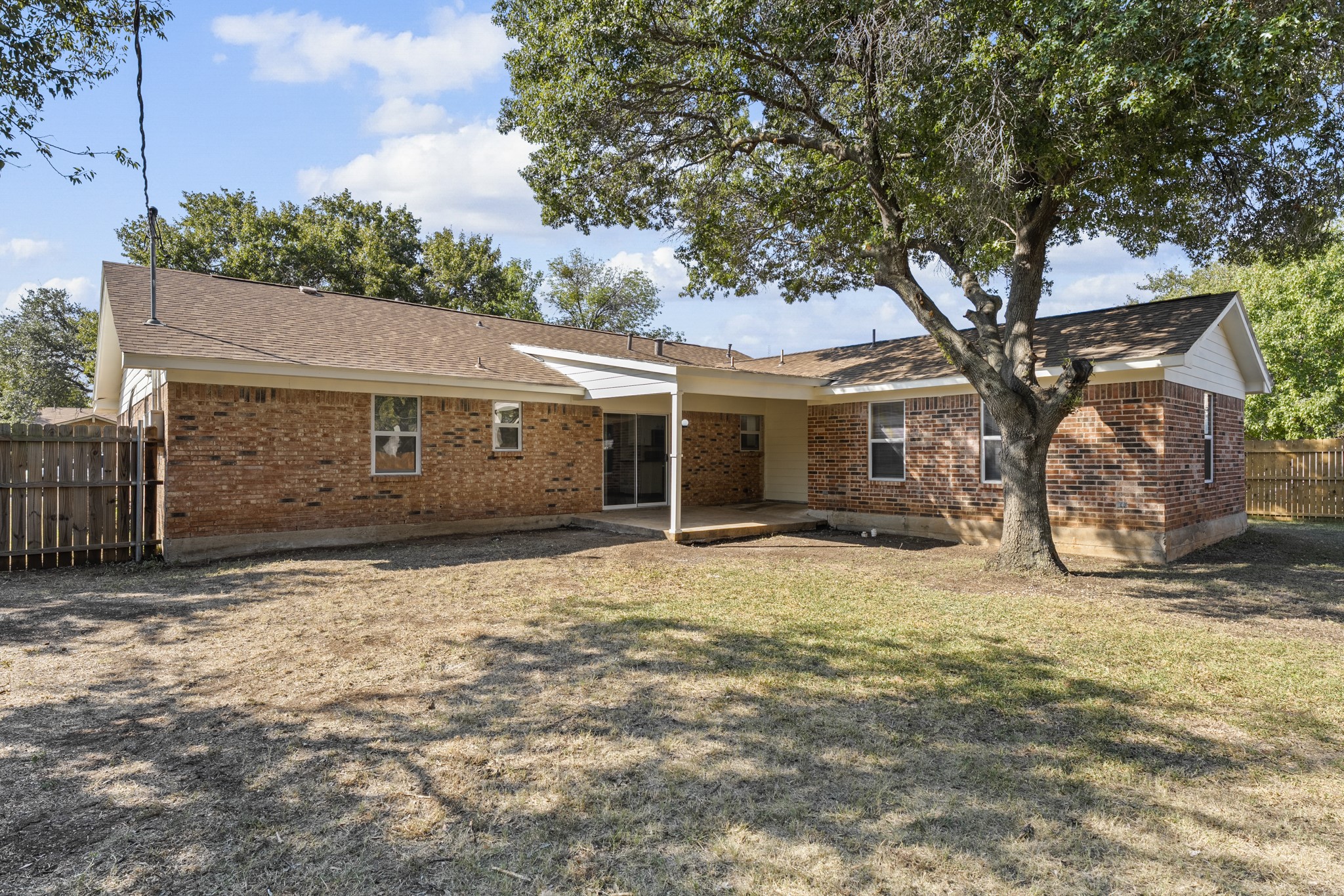 317 E Glendale Street, Crowley, TX, 76036