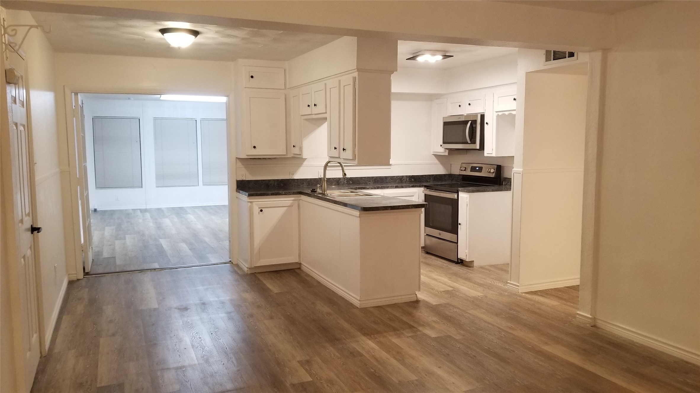 758 Briarwood Lane, Hurst, TX, 76053