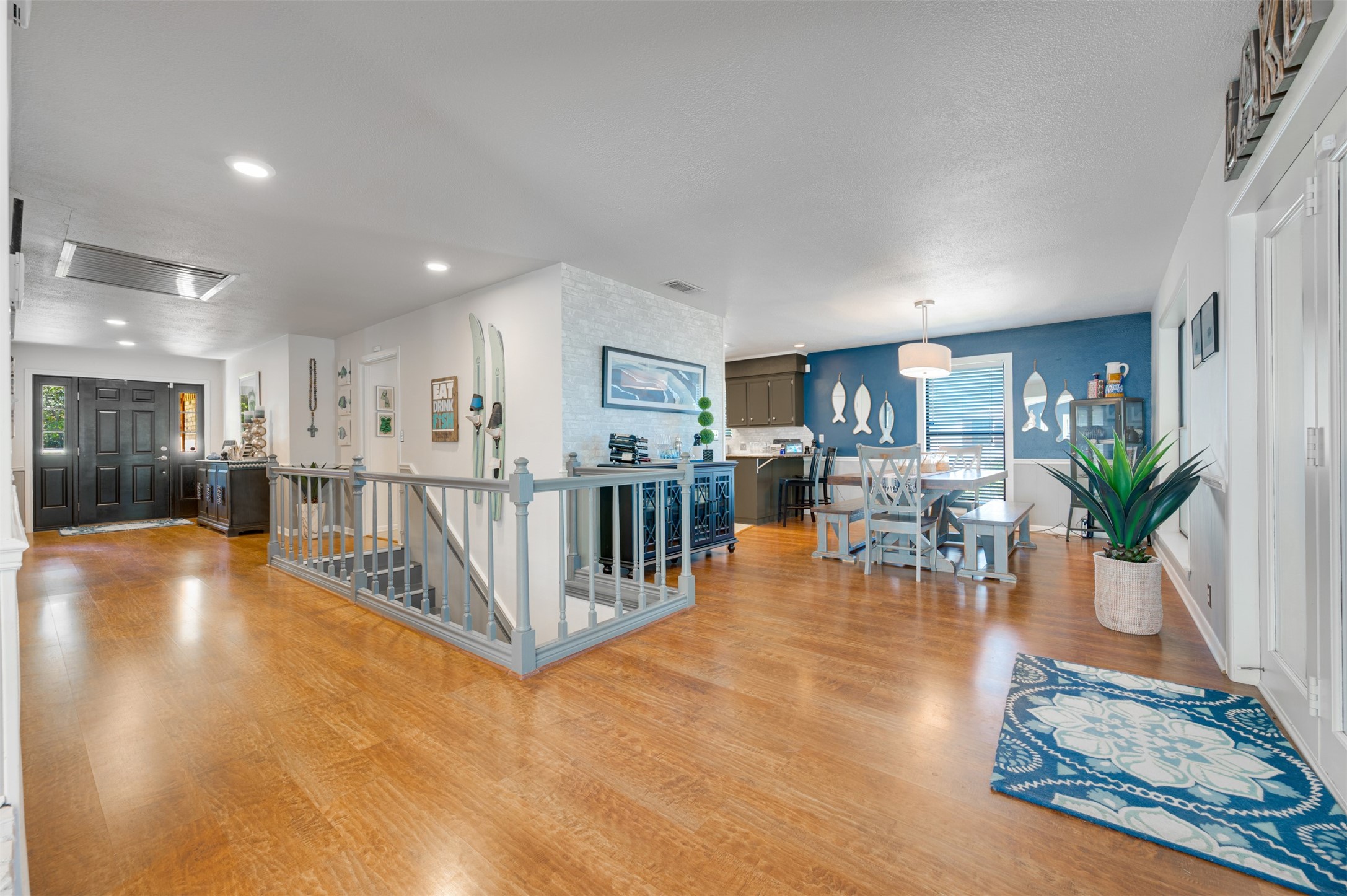 536 Wildewood Drive, Chandler, TX, 75758