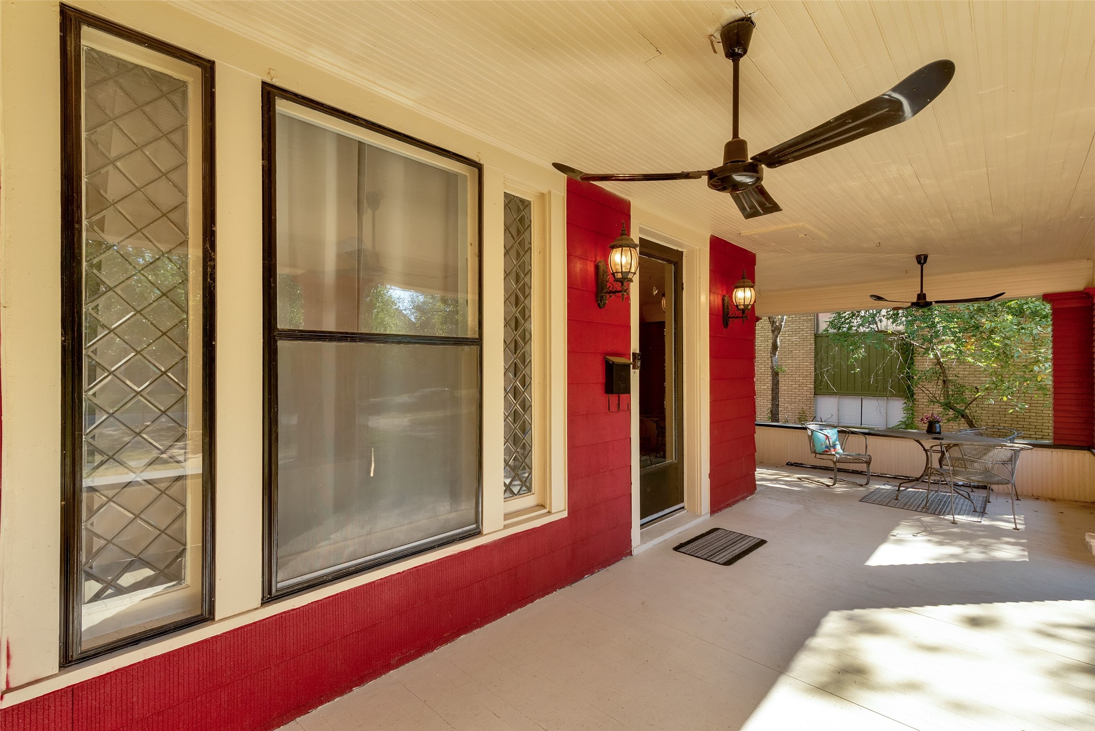 1111 W Sears Street, Denison, TX, 75020