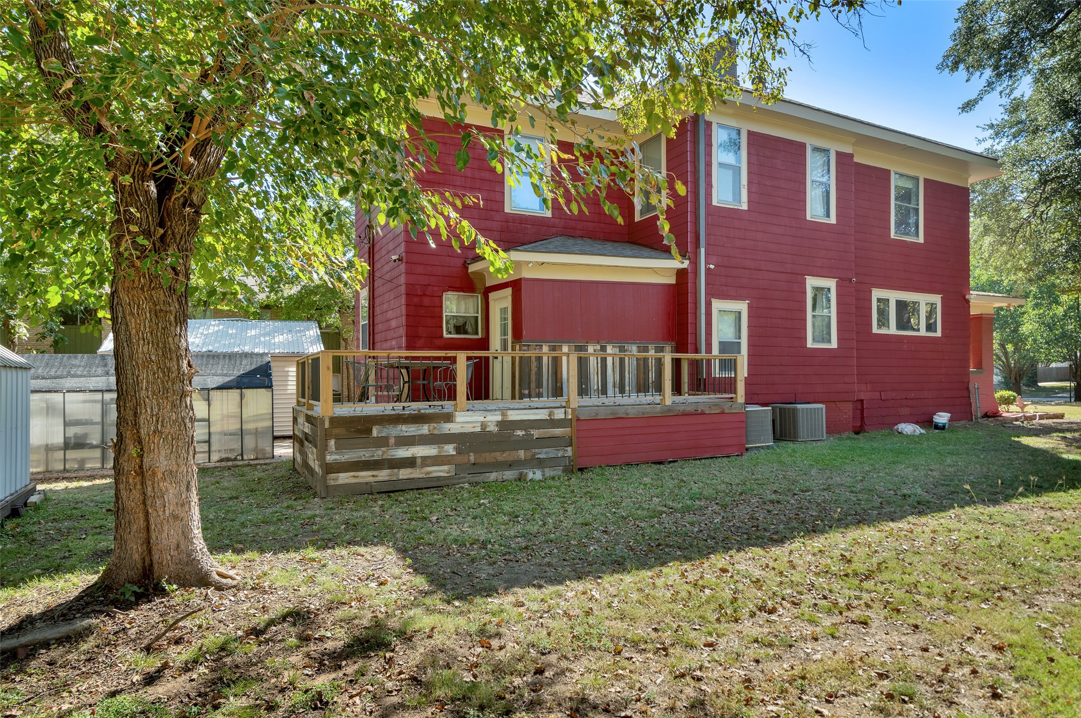 1111 W Sears Street, Denison, TX, 75020