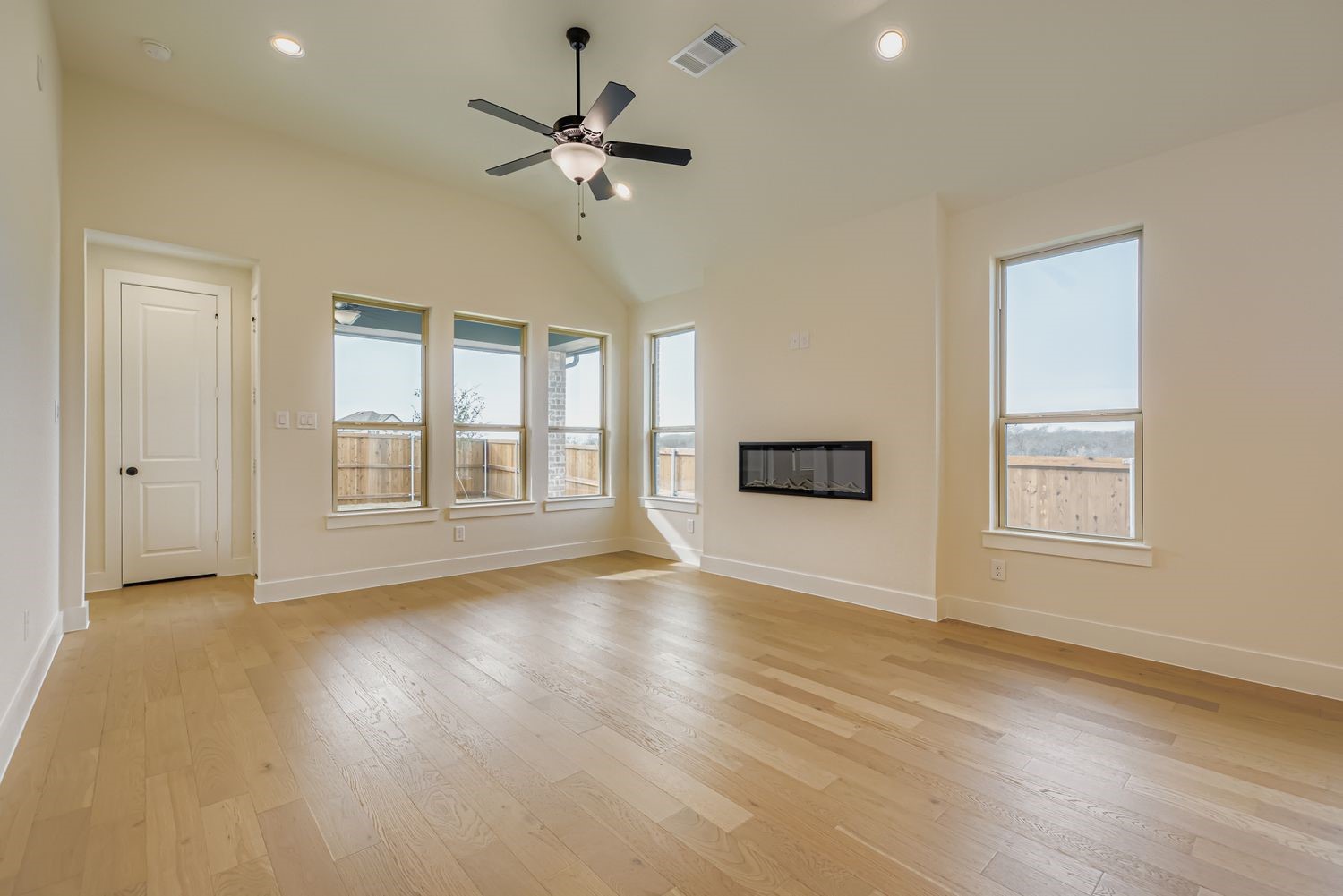 838 Stone Grove Road, Lavon, TX, 75166