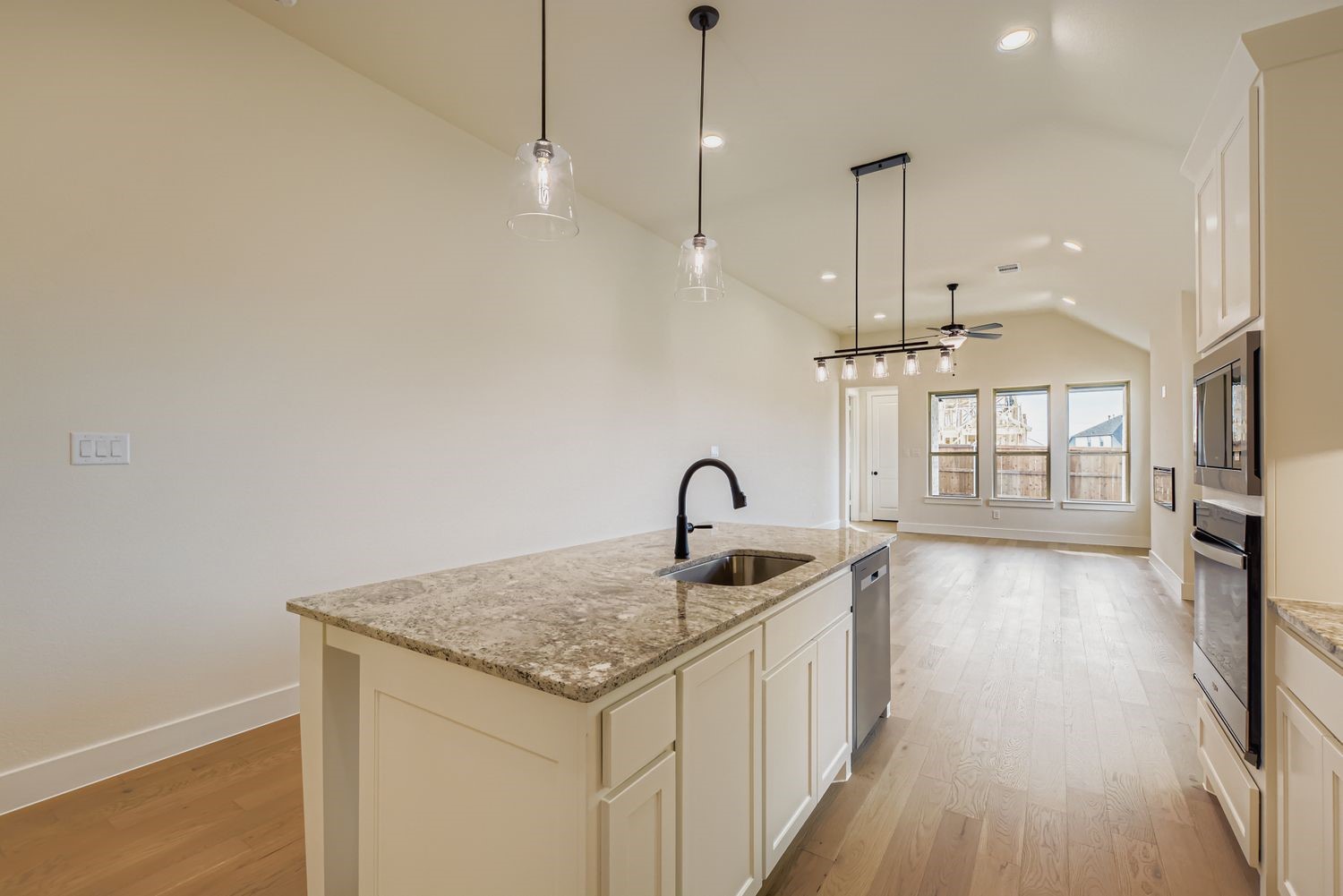 838 Stone Grove Road, Lavon, TX, 75166