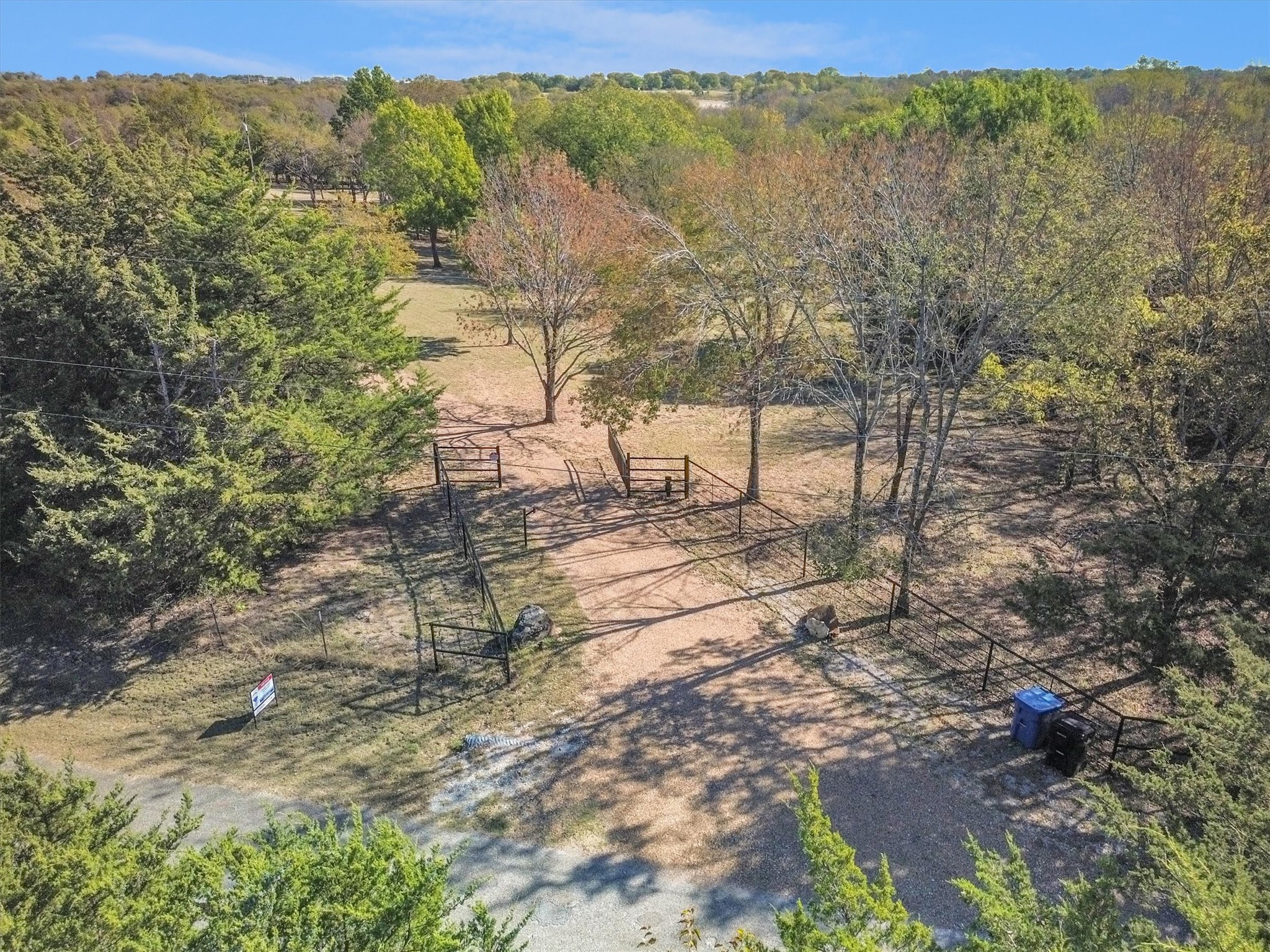 Property photo 04 of 2601 Randell Lake Road, Denison, TX 75020 | MLS #21090522