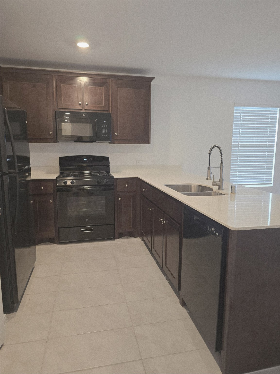 14017 Ilderton Street, Pilot Point, TX, 76258