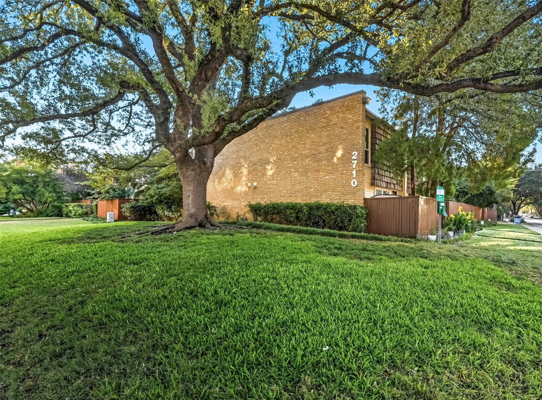 2702 Douglas Avenue UNIT&nbsp;121, Dallas, TX, 75219