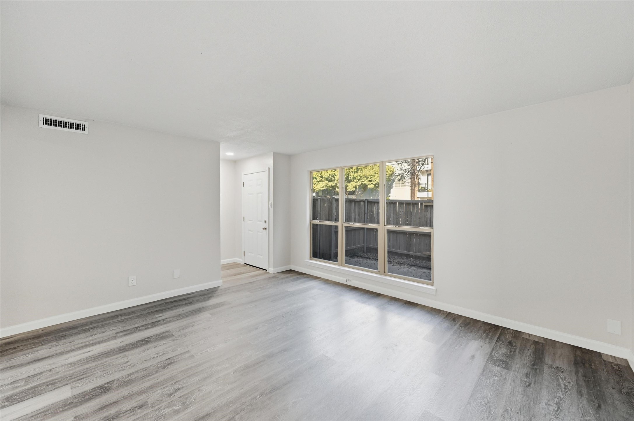 2702 Douglas Avenue UNIT&nbsp;121, Dallas, TX, 75219