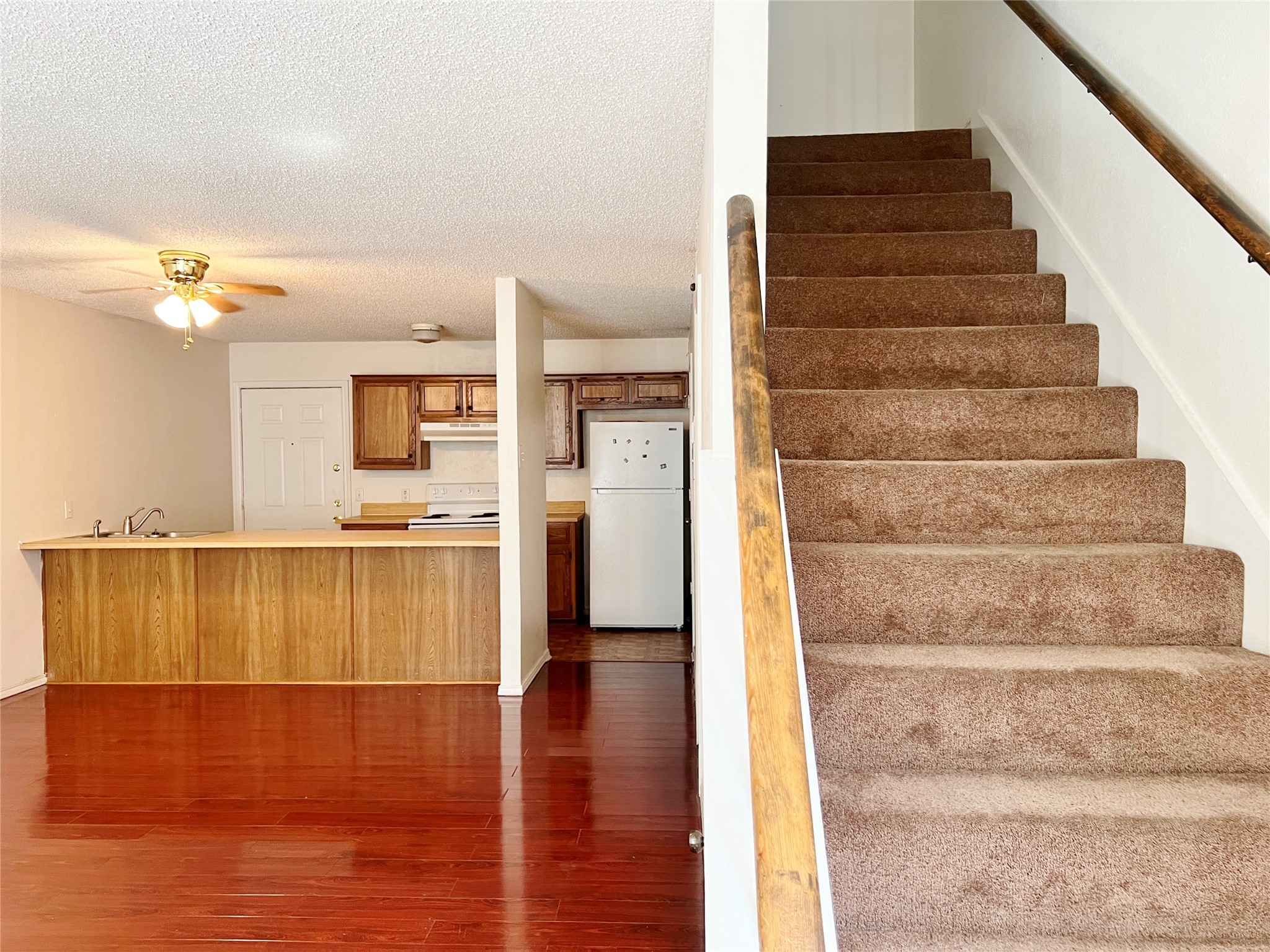 Property photo 03 of 115 Austin Stone Drive, Duncanville, TX 75137 | MLS #21092233