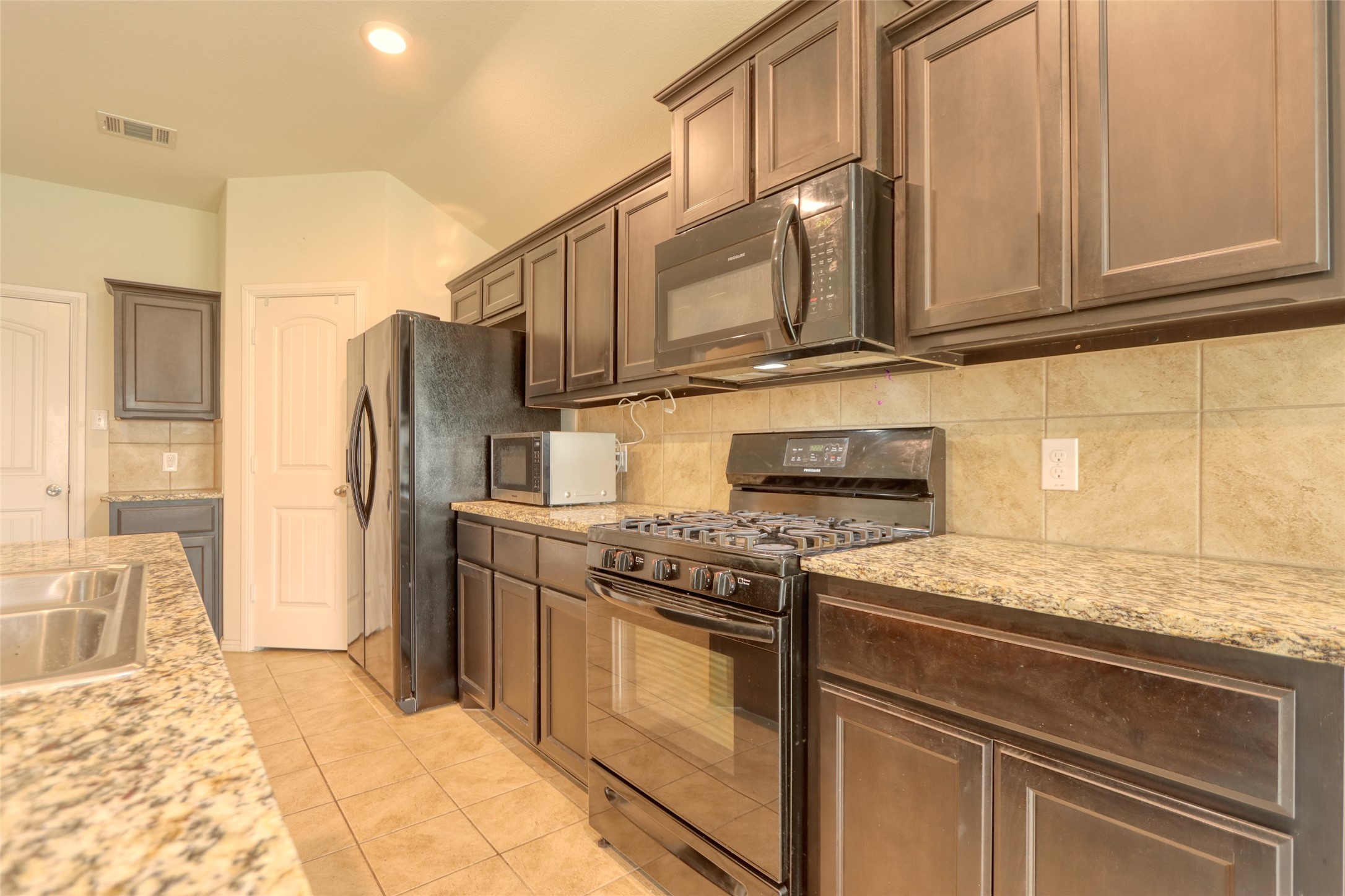 744 Walls Boulevard, Crowley, TX, 76036