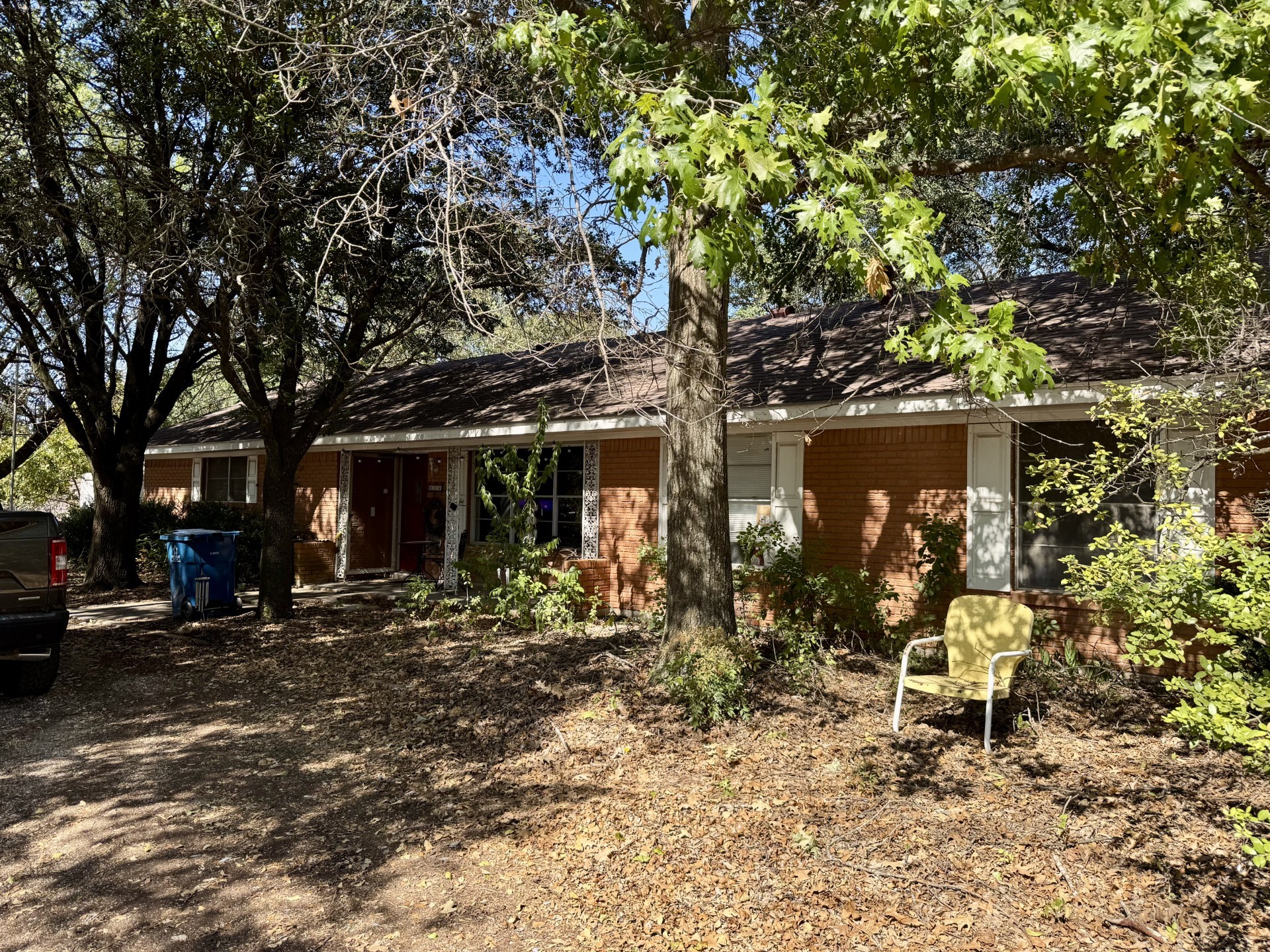 Property photo 01 of 609 S Files Street, Itasca, TX 76055 | MLS #21094067