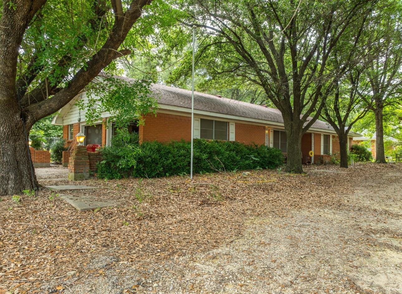 609 S Files Street, Itasca, TX, 76055
