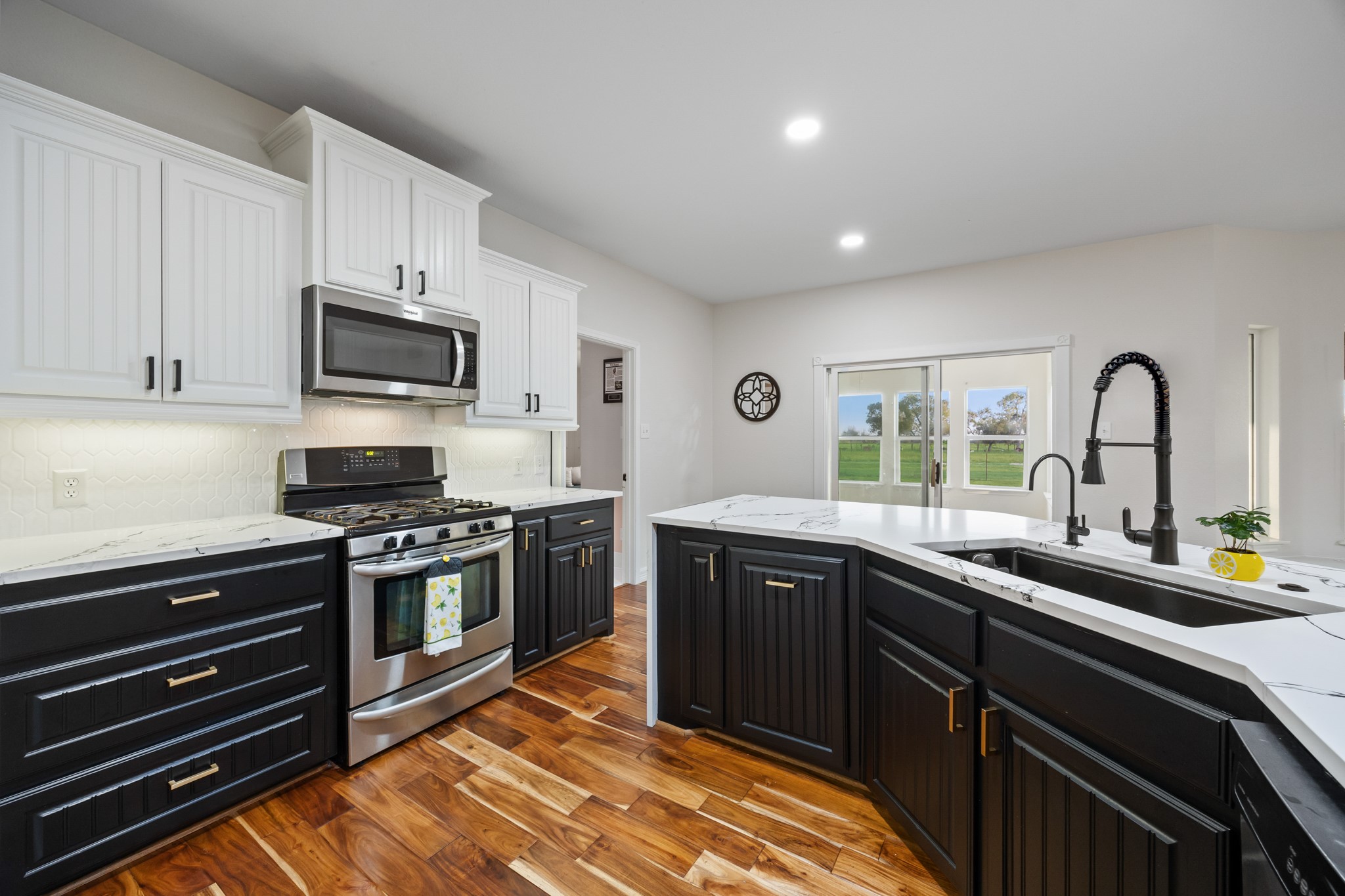 6880 County Road 4042, Kemp, TX, 75143