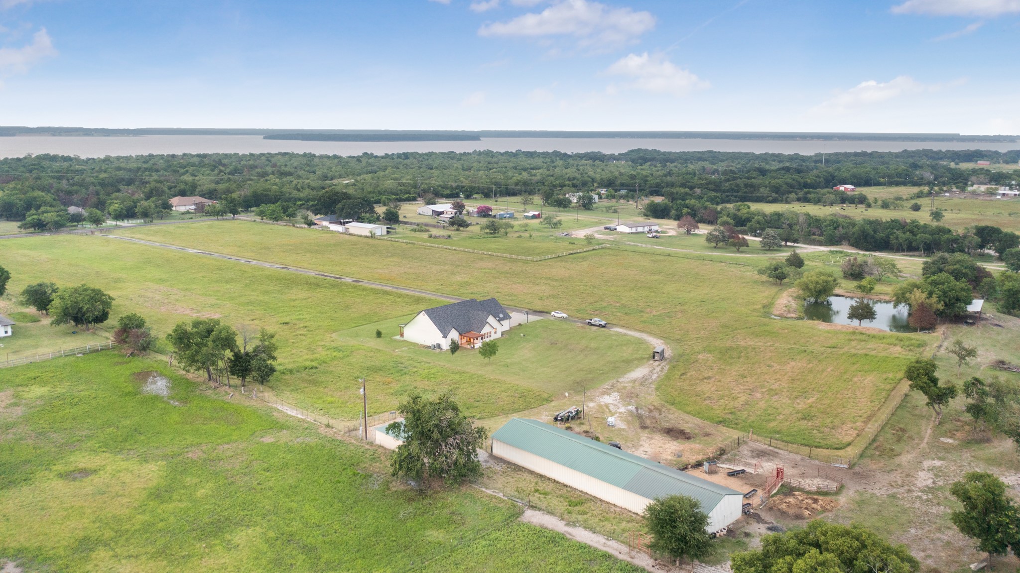 6880 County Road 4042, Kemp, TX, 75143