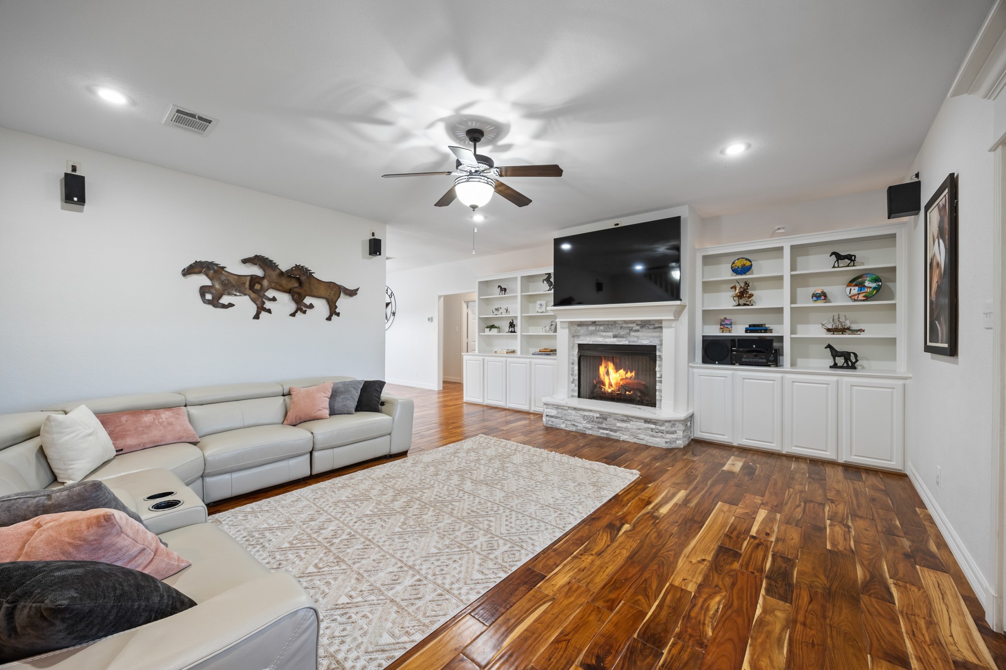 6880 County Road 4042, Kemp, TX, 75143