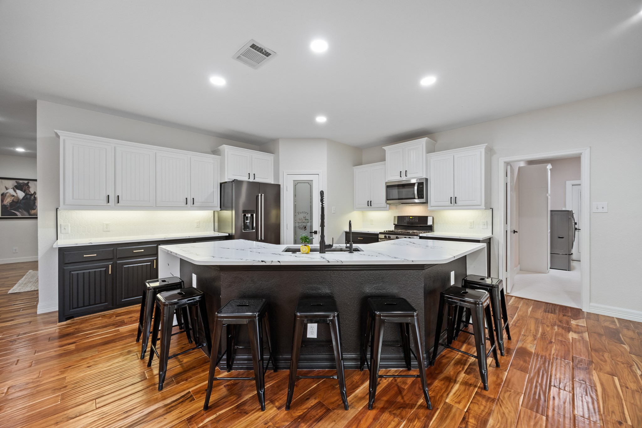 6880 County Road 4042, Kemp, TX, 75143
