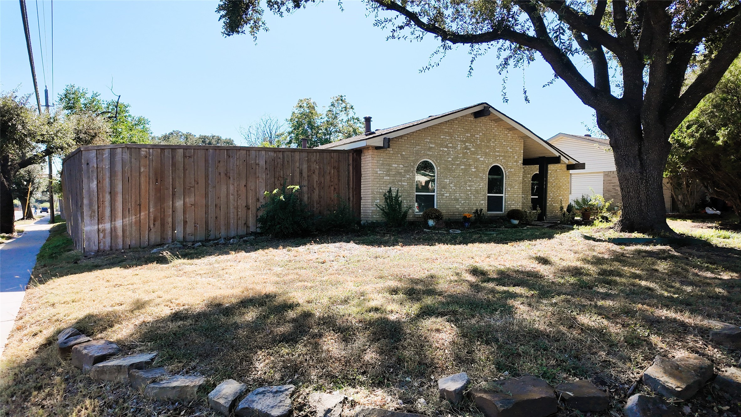 Property photo 03 of 900 Overdowns Drive, Plano, TX 75023 | MLS #21096520