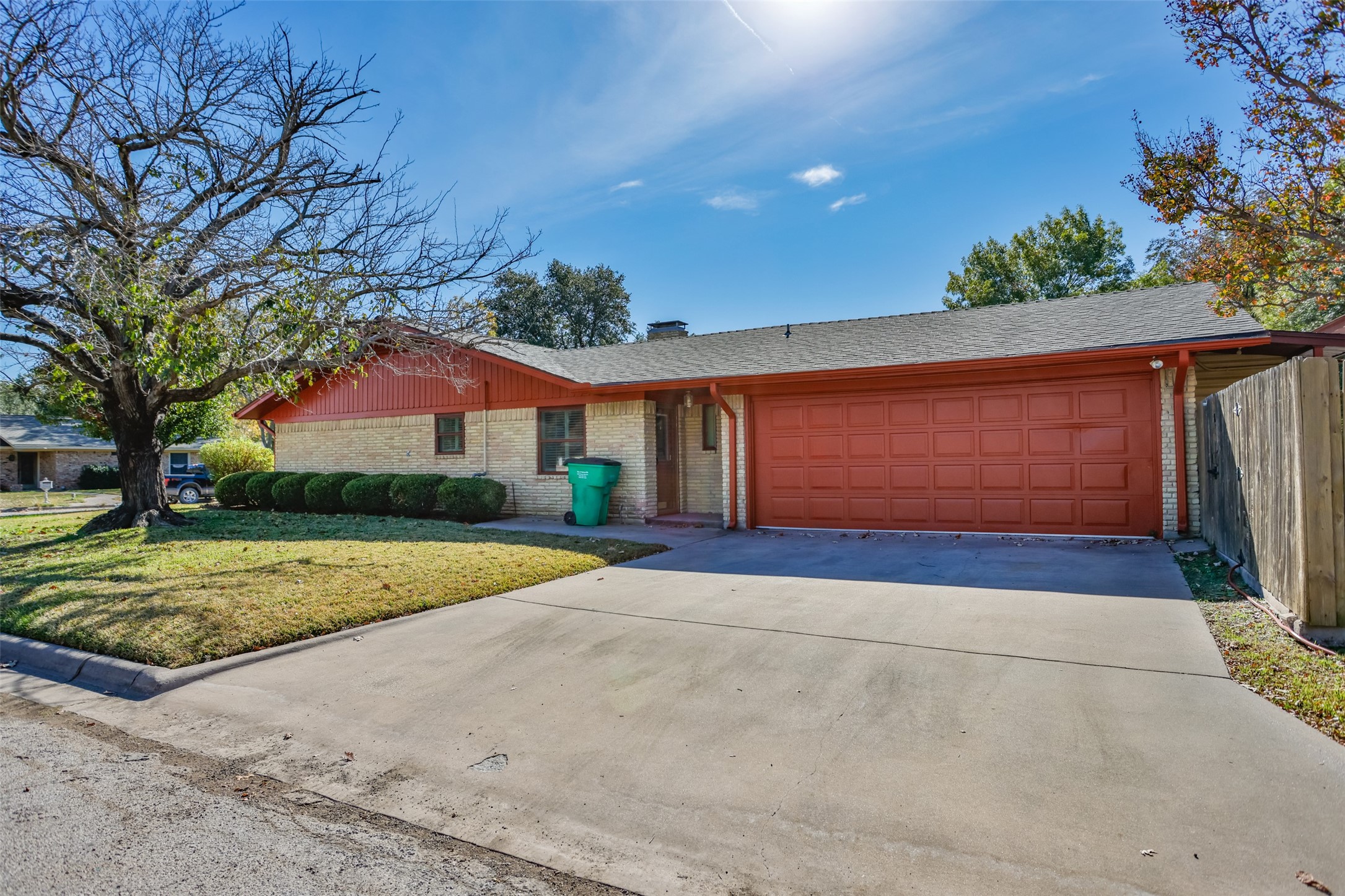 417 Willow Way, Gainesville, TX, 76240