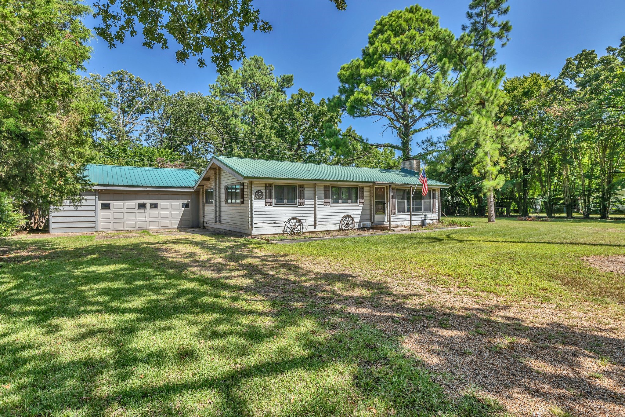 733 Cedarcrest Drive, Tool, TX, 75143