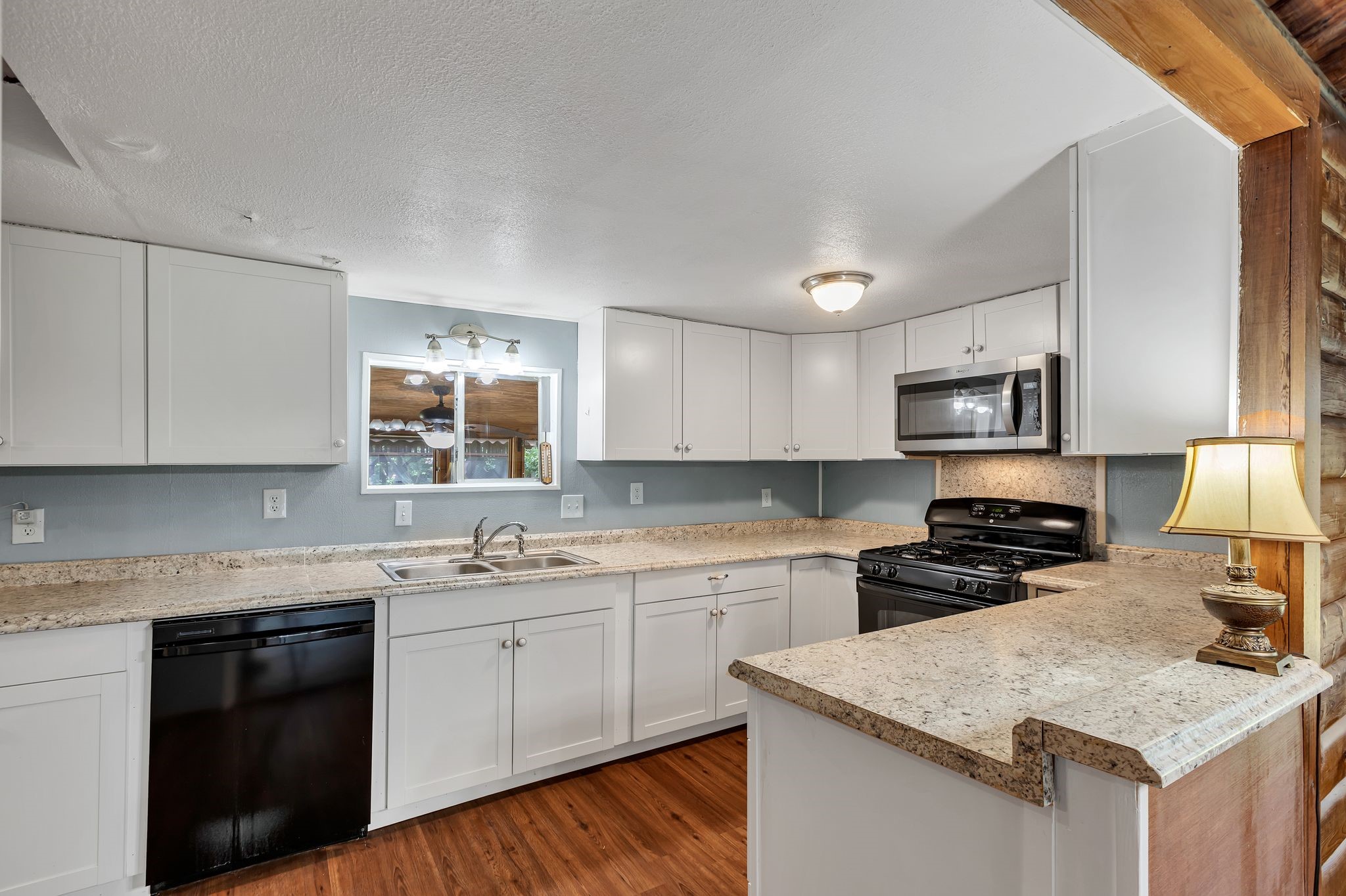 733 Cedarcrest Drive, Tool, TX, 75143