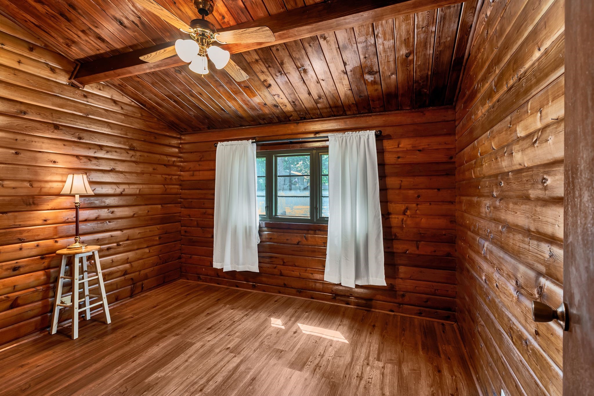 733 Cedarcrest Drive, Tool, TX, 75143