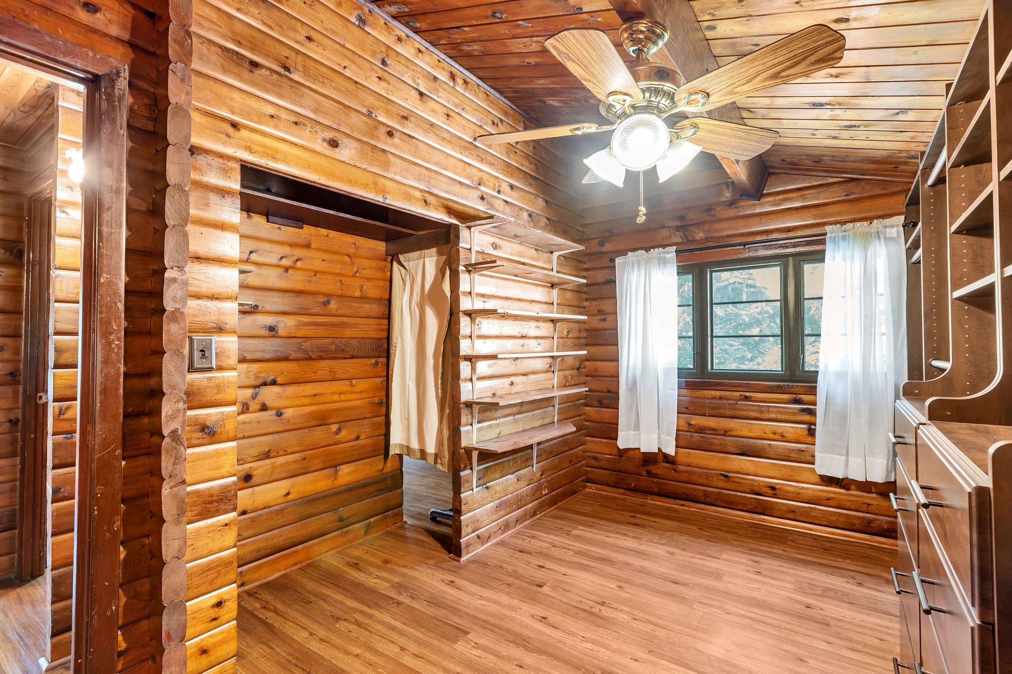 733 Cedarcrest Drive, Tool, TX, 75143