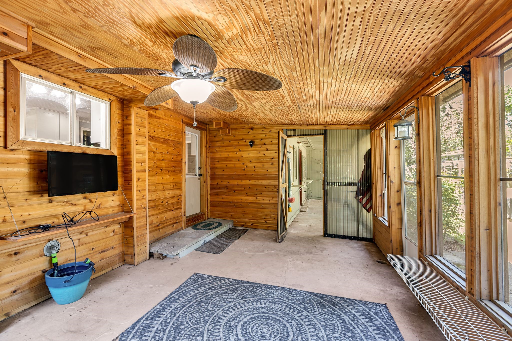 733 Cedarcrest Drive, Tool, TX, 75143